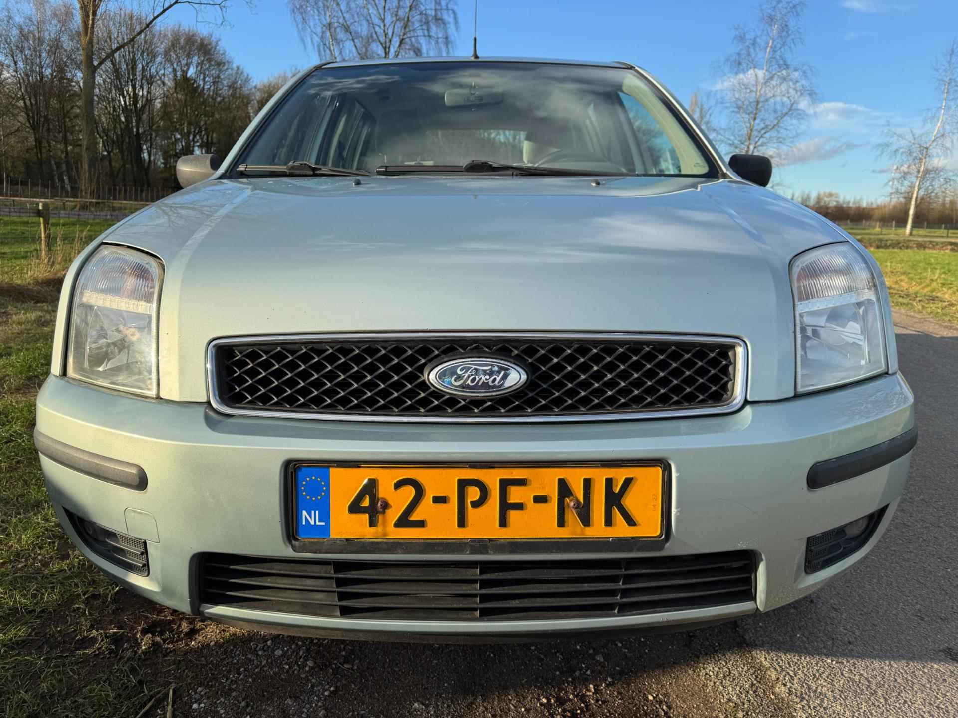 Ford Fusion 1.4-16V Ghia met airco en trekhaak - 5/25