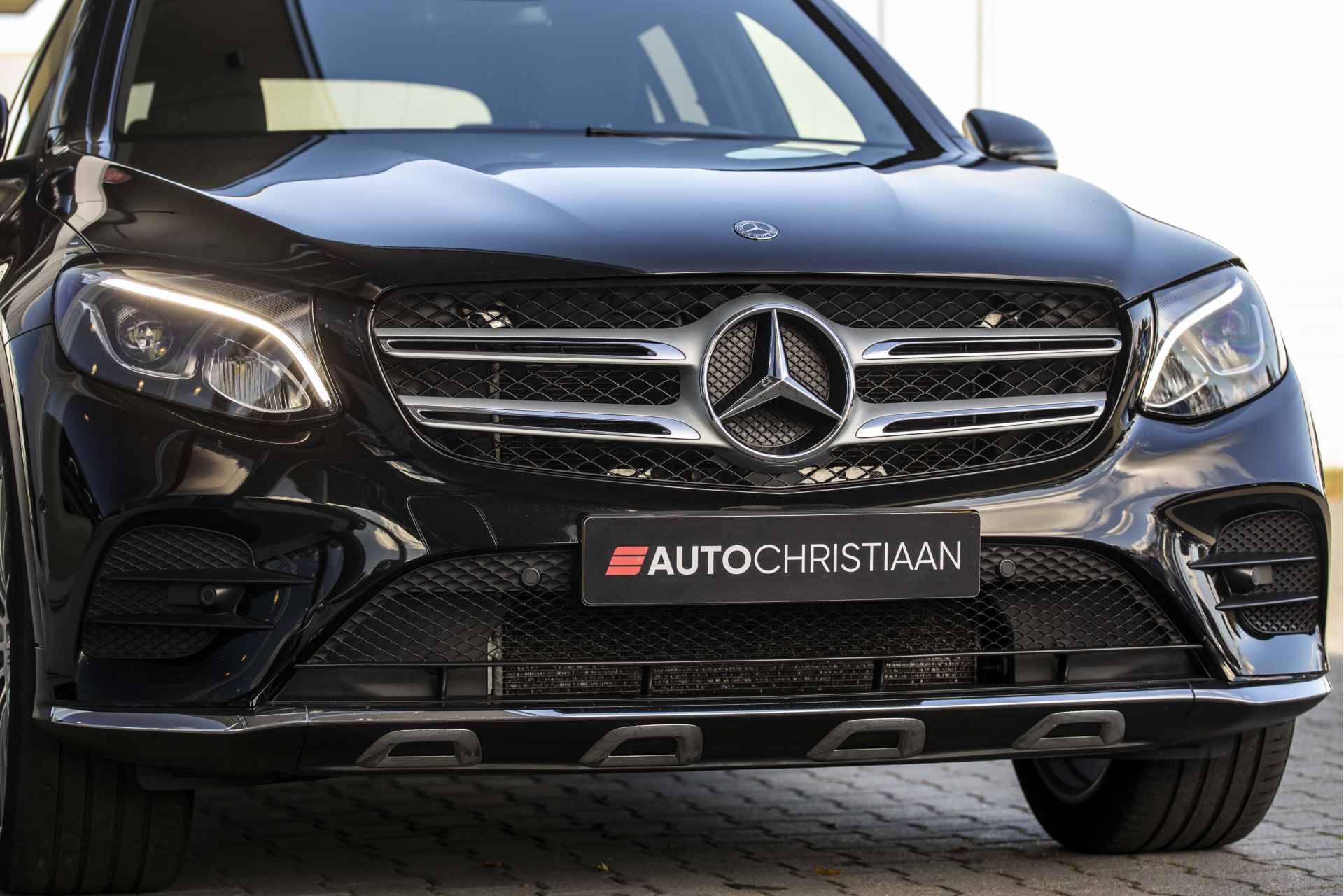 Mercedes-Benz GLC 250 4MATIC Premium Plus AMG | Pano | E-Trekhaak | 20" - 20/49