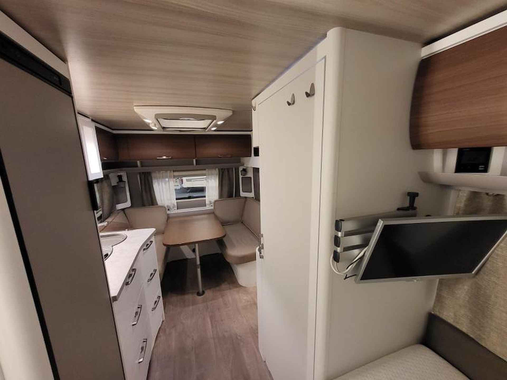 Eriba Nova Ambiance 445 super luxe en compleet - 14/22