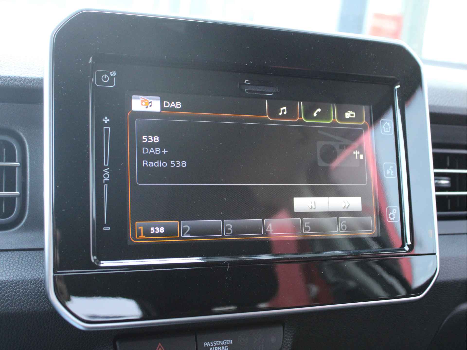 Suzuki Ignis 1.2 Smart Hybrid Select 6 Jaar Garantie, Carplay/Android Auto, DAB Radio, Achteruitrijcamera, Bluetooth - 21/35