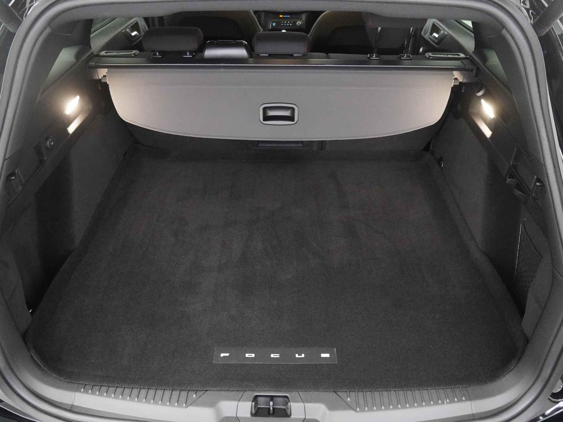 Ford FOCUS Wagon 1.0 EcoBoost ST Line X Business | Full LED | B&O | AGR stoelen | 18-inch | Winter Pack | Camera | - 14/21