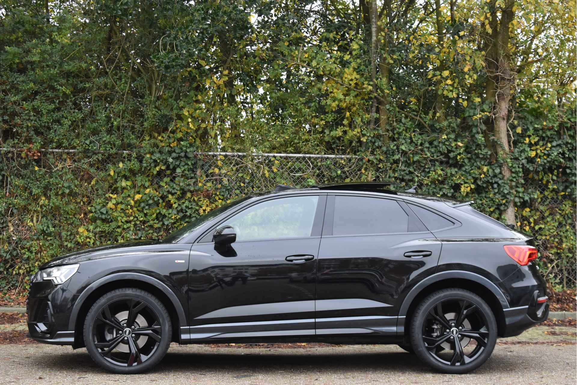 Audi Q3 Sportback 45 TFSI Quattro 230 PK S-Edition Black Line S-Line 3x | B&O | Pano | 360 gr.camera | Carplay | Elekt.stoelen | Keyless | Full LED - 4/87