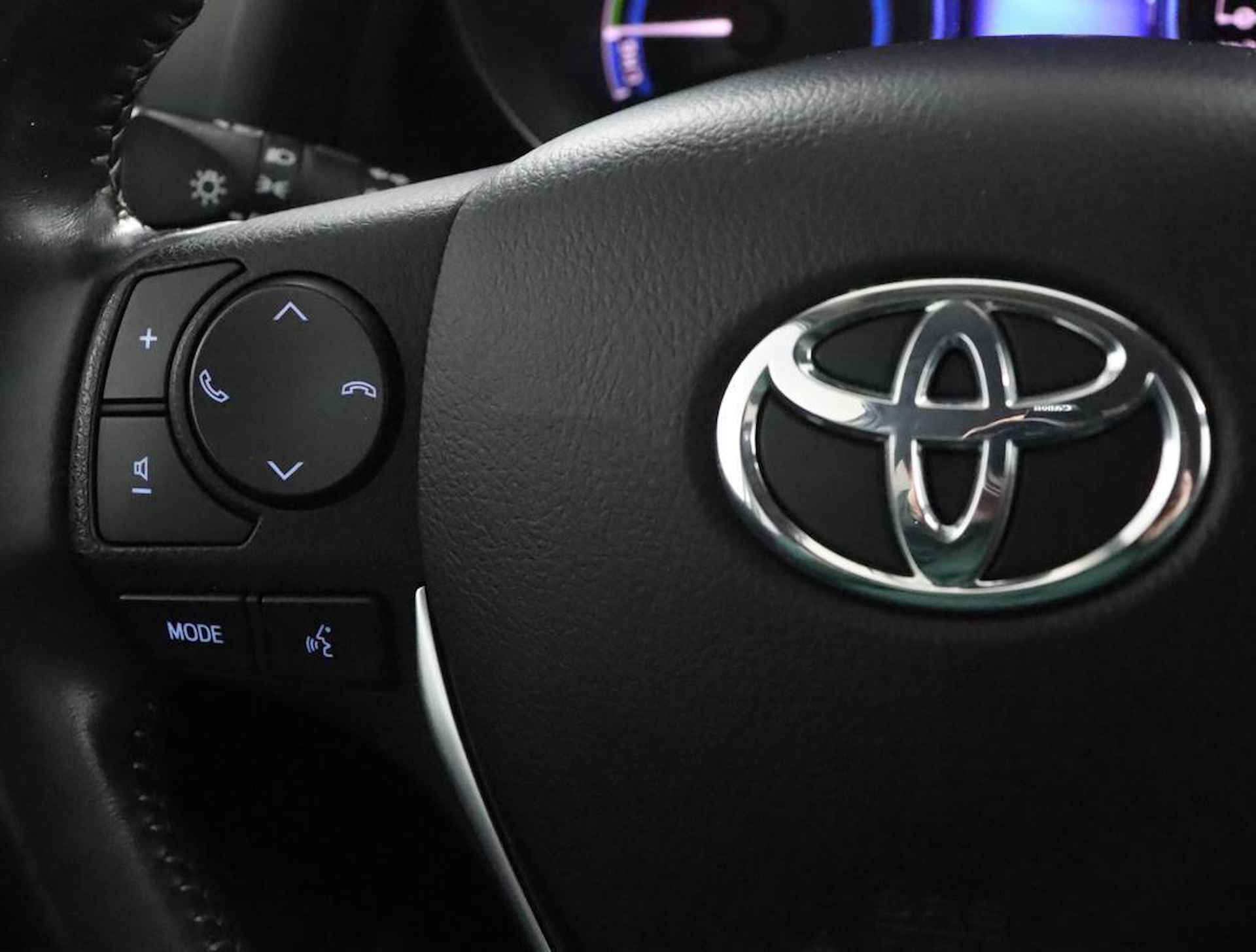 Toyota Auris Touring Sports 1.8 Hybrid Freestyle | Trekhaak | Navigatie | Bluetooth | Cruise control | - 19/71