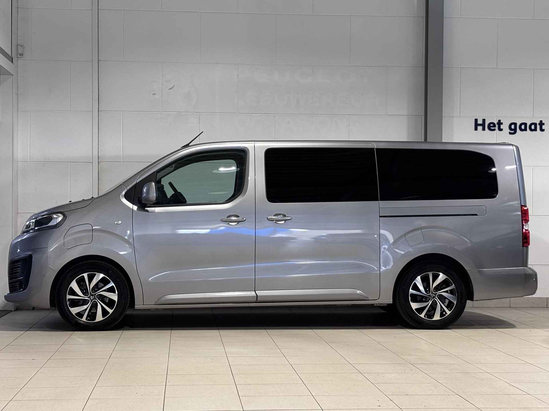 Peugeot e-Traveller Long L3 Shine Pack EV 50kWh 136pk AUTOMAAT | 8-PERSOONS | PANODAK | NAVI | XENON | LEDER | KEYLESS | CAMERA | HANDSFREE SCHUIFDEUREN | LM-VELGEN | CLIMA | - 10/68