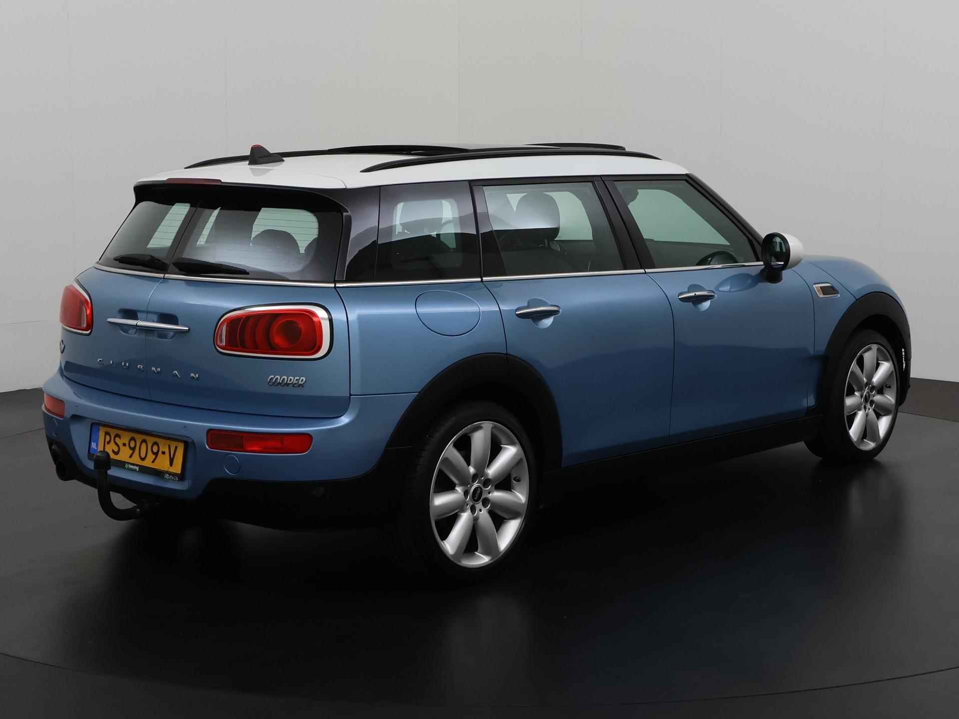 Mini Mini Clubman 1.5 Cooper Chili Automaat | Panoramadak | Leder | Harman/Kardon | Zondag Open! - 4/38