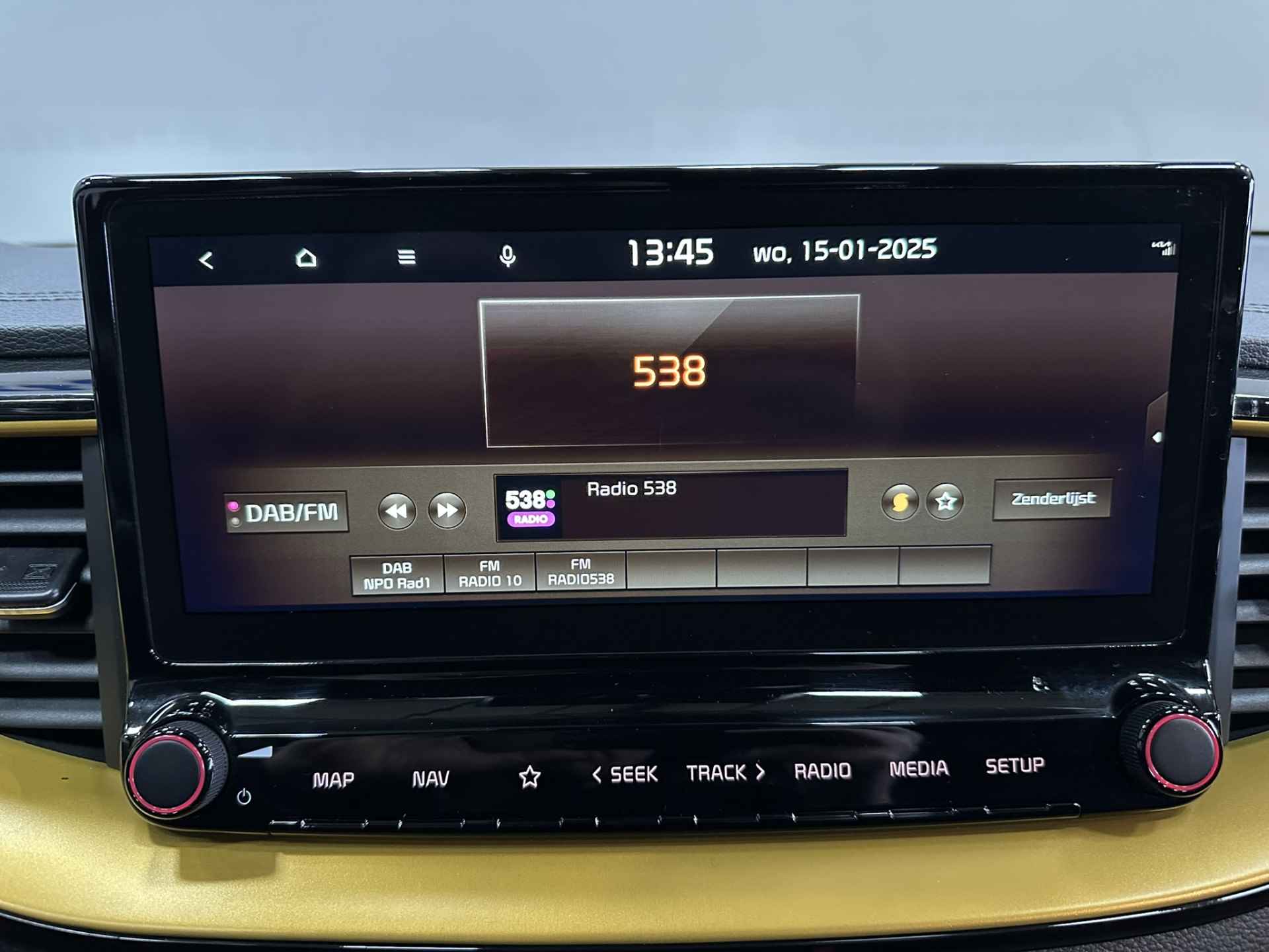 Kia Xceed 1.4 T-GDi DynamicPlusLine Airco ECC | LED | Panorama | Camera | Cruise Control | Navigatie | Trekhaak | Apple Carplay Android Auto | Isofix | NAP | - 21/49