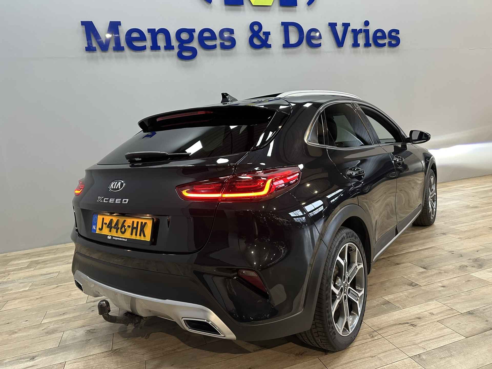 Kia Xceed 1.4 T-GDi DynamicPlusLine Airco ECC | LED | Panorama | Camera | Cruise Control | Navigatie | Trekhaak | Apple Carplay Android Auto | Isofix | NAP | - 45/49