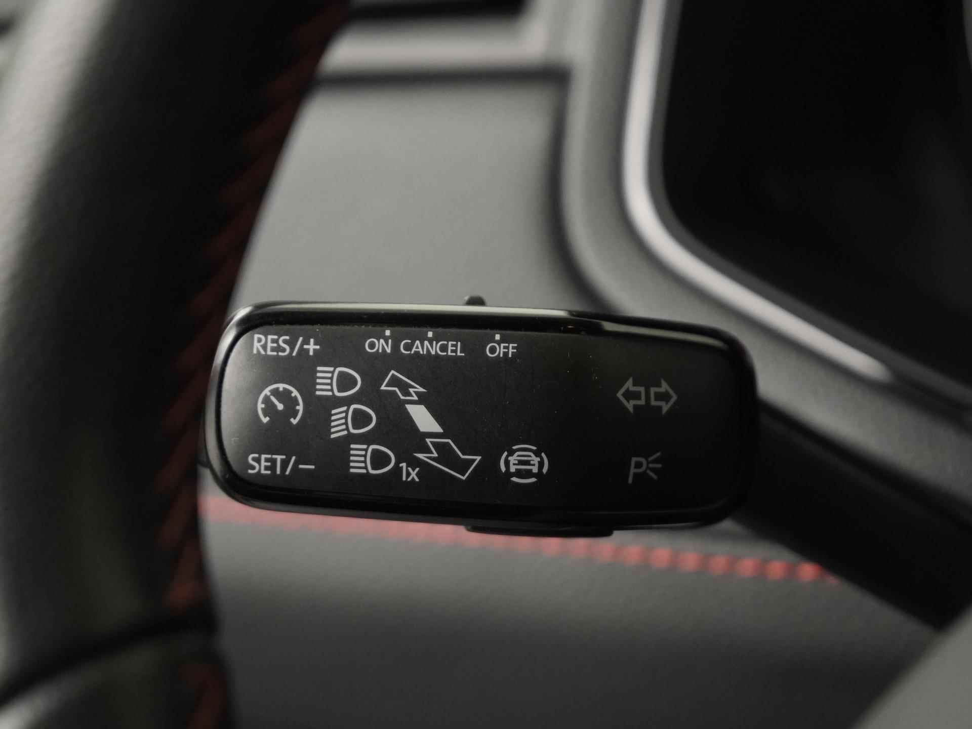 SEAT Ibiza 1.0 TSI FR Business Intense | LED | Camera | Carplay | Winter pakket |  Zondag Open! - 34/37