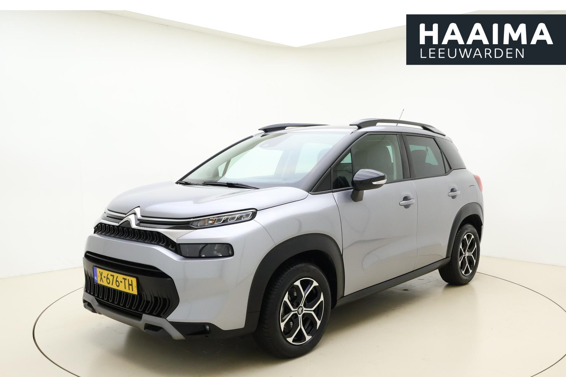 Citroen C3 Aircross 1.2 PureTech Plus 130 PK Automaat | Navigatie | Climate control | Headup Display | Stoelverwarming | Dakrails | Lichtmetalen velgen