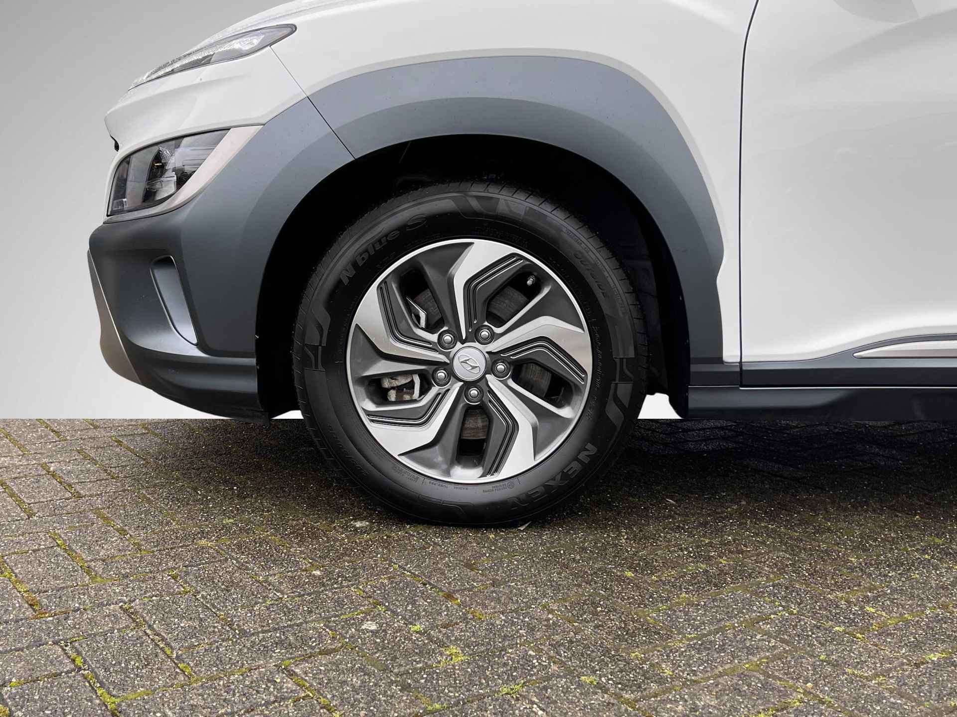 Hyundai Kona 1.6 GDI HEV Fashion | Navigatie | Camera | Apple Carplay/Android Auto | Head-Up Display | Premium Audio | Adapt. Cruise Control | Dodehoek Detectie - 8/27