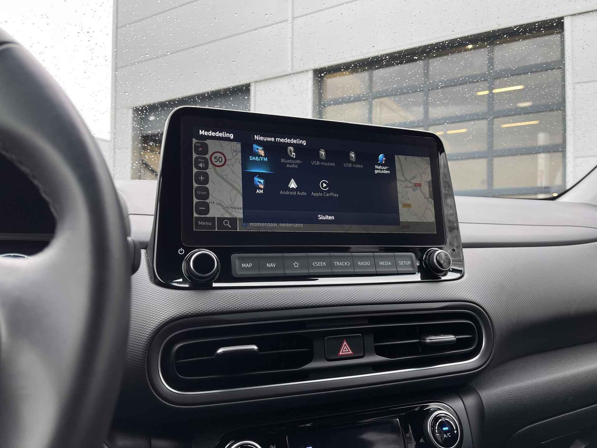 Hyundai Kona 1.6 GDI HEV Fashion | Navigatie | Camera | Apple Carplay/Android Auto | Head-Up Display | Premium Audio | Adapt. Cruise Control | Dodehoek Detectie | Rijklaarprijs! - 18/27