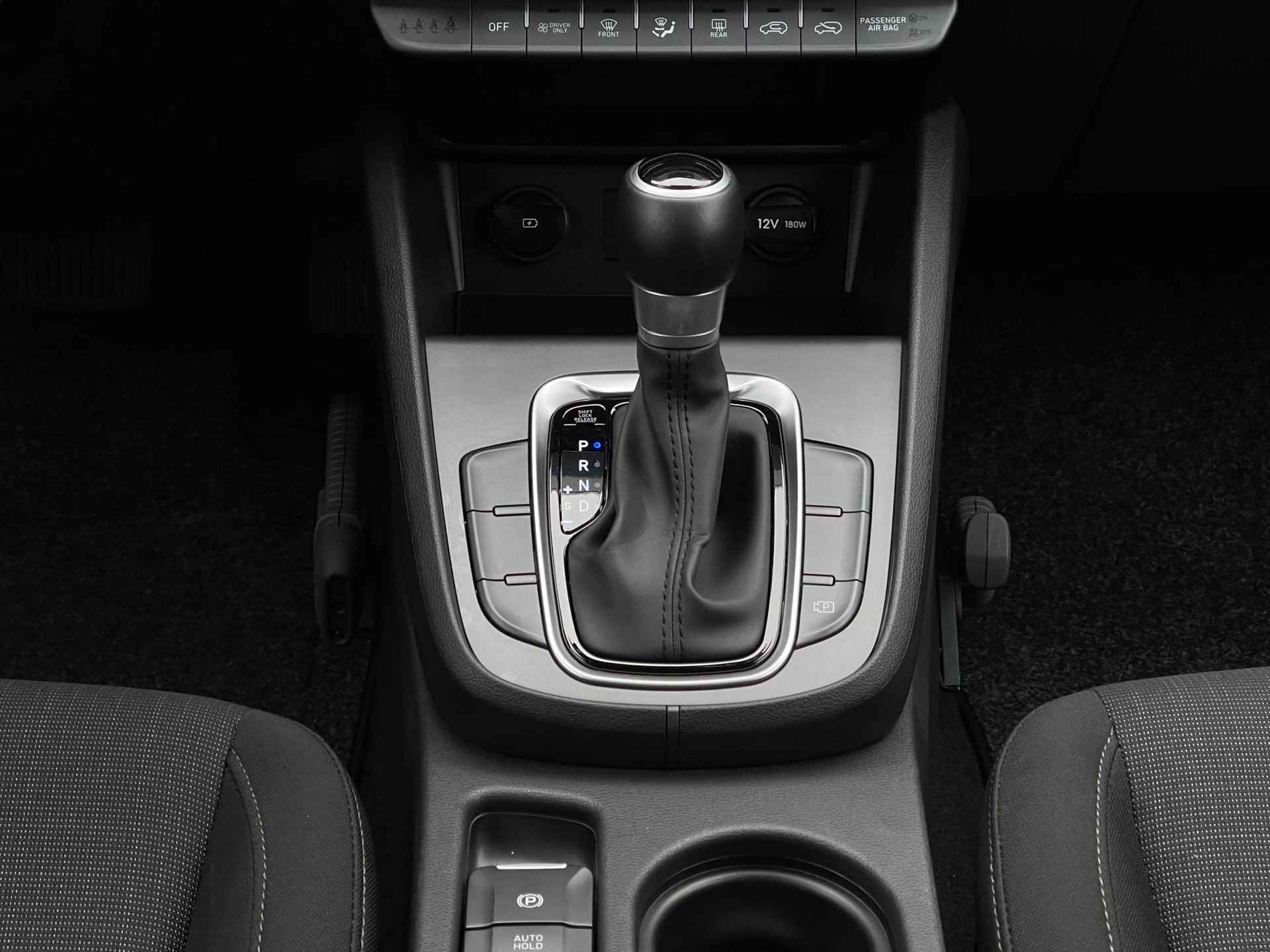 Hyundai Kona 1.6 GDI HEV Fashion | Navigatie | Camera | Apple Carplay/Android Auto | Head-Up Display | Premium Audio | Adapt. Cruise Control | Dodehoek Detectie | Rijklaarprijs! - 20/27