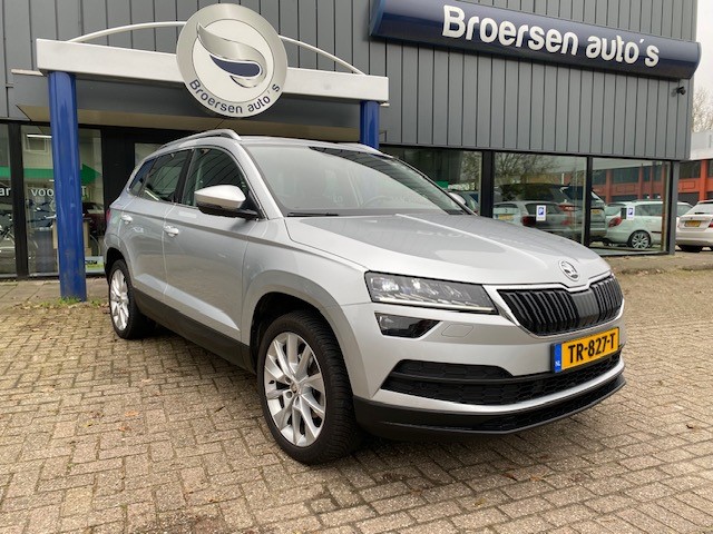 Skoda Karoq 1.5 TSI 150pk DSG-7 Style Business met Trekhaak, Elektr. Stoel en ACC