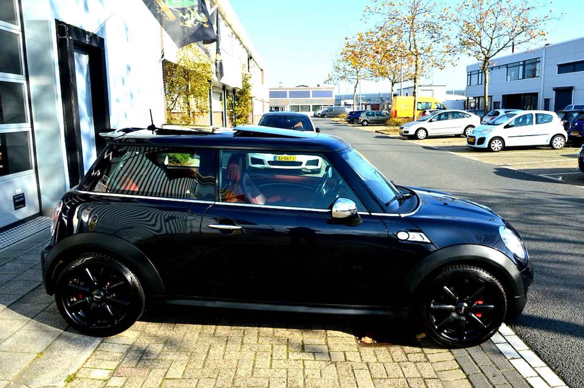 Mini Mini 1.6 Cooper S Chili 175PK ECC/LMV17/XENON/LEER/PANO - 14/51