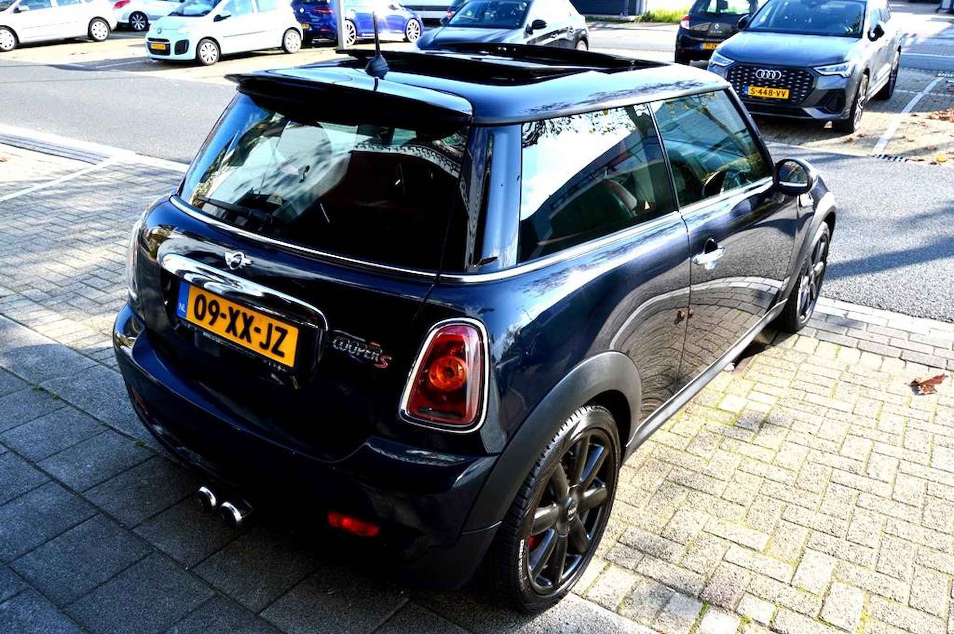 Mini Mini 1.6 Cooper S Chili 175PK ECC/LMV17/XENON/LEER/PANO - 19/51