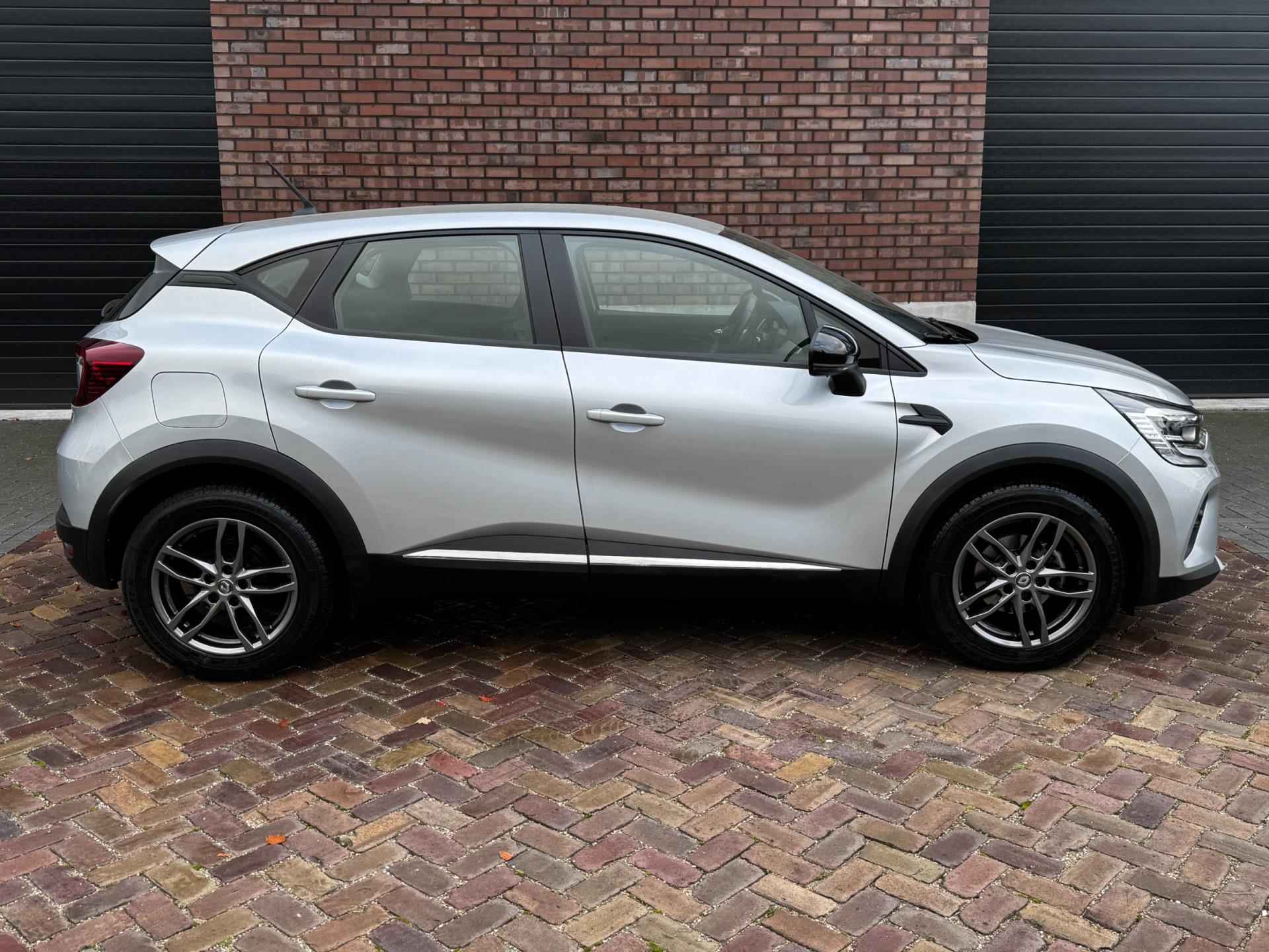 Renault Captur 1.3 TCe / 140 PK / Automaat / Trekhaak / Navigatie + Camera / PDC voor + Achter - 10/51