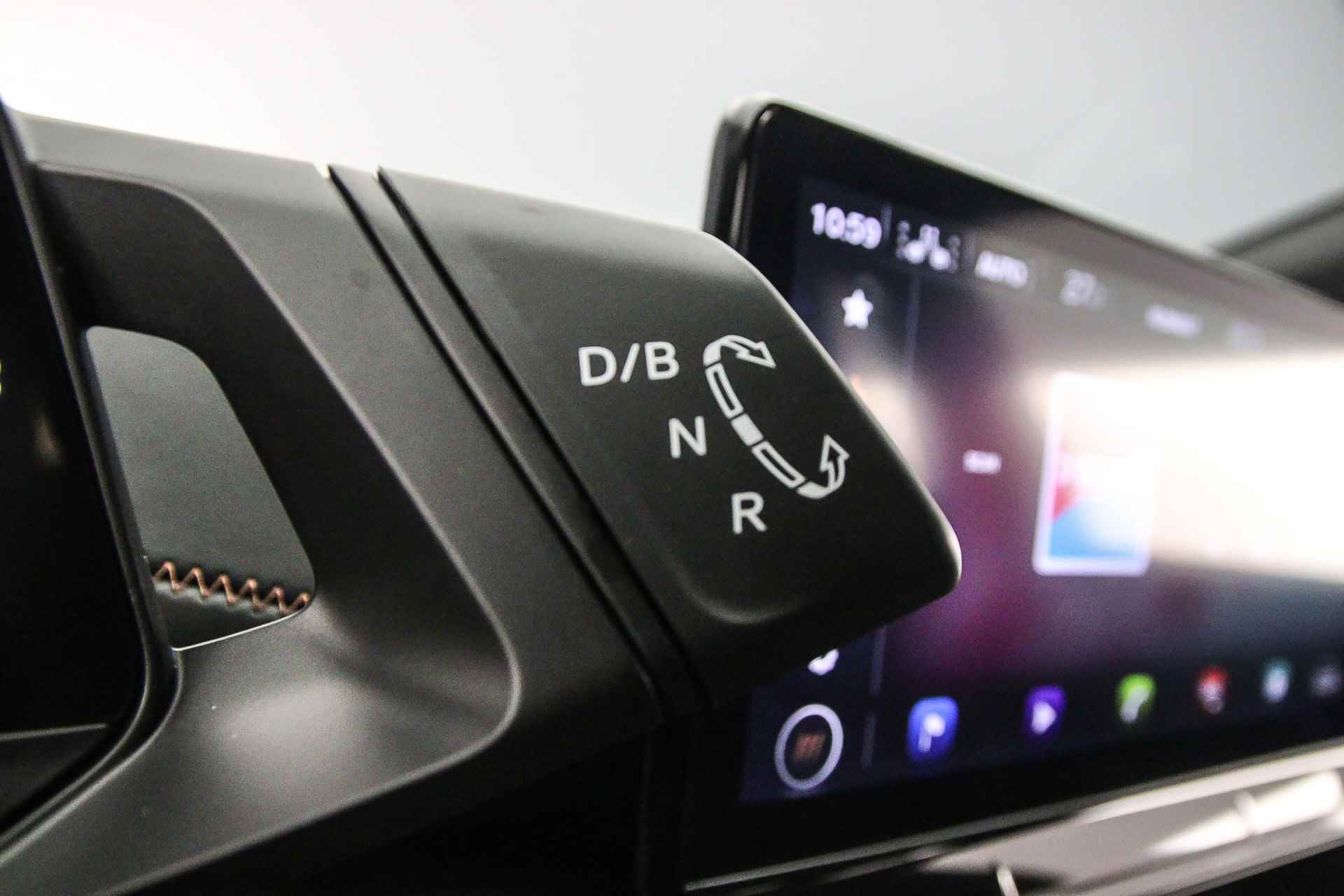 CUPRA Born Performance 230pk Automaat Achteruitrijcamera, Beats audio, Adaptive cruise control, Navigatie, Stoelverwarming, Elektrisch verstelbare voorstoelen, Parkeersensoren, LED verlichting - 19/43