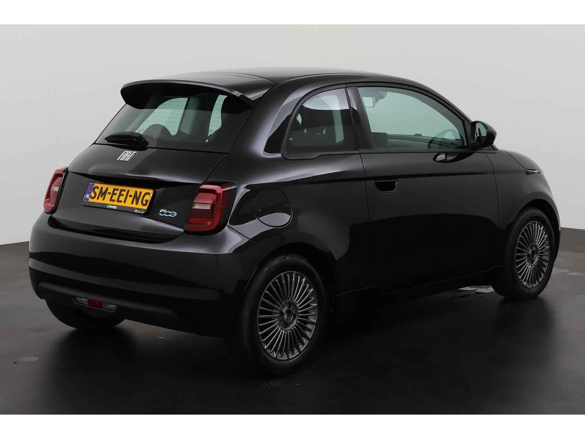 Fiat 500 Icon 42 kWh | 17.895,- na subsidie | Apple/Android Carplay | Navigatie | Zondag Open! - 4/38