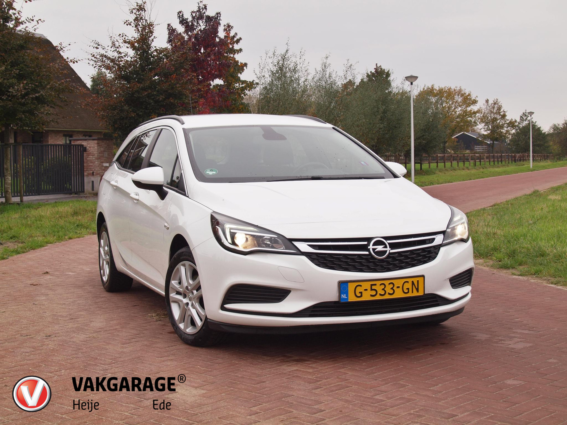 Opel Astra Sports Tourer 1.4 Turbo Business | Apple Carplay | Cruise Control | Navi | Parkeersensoren |