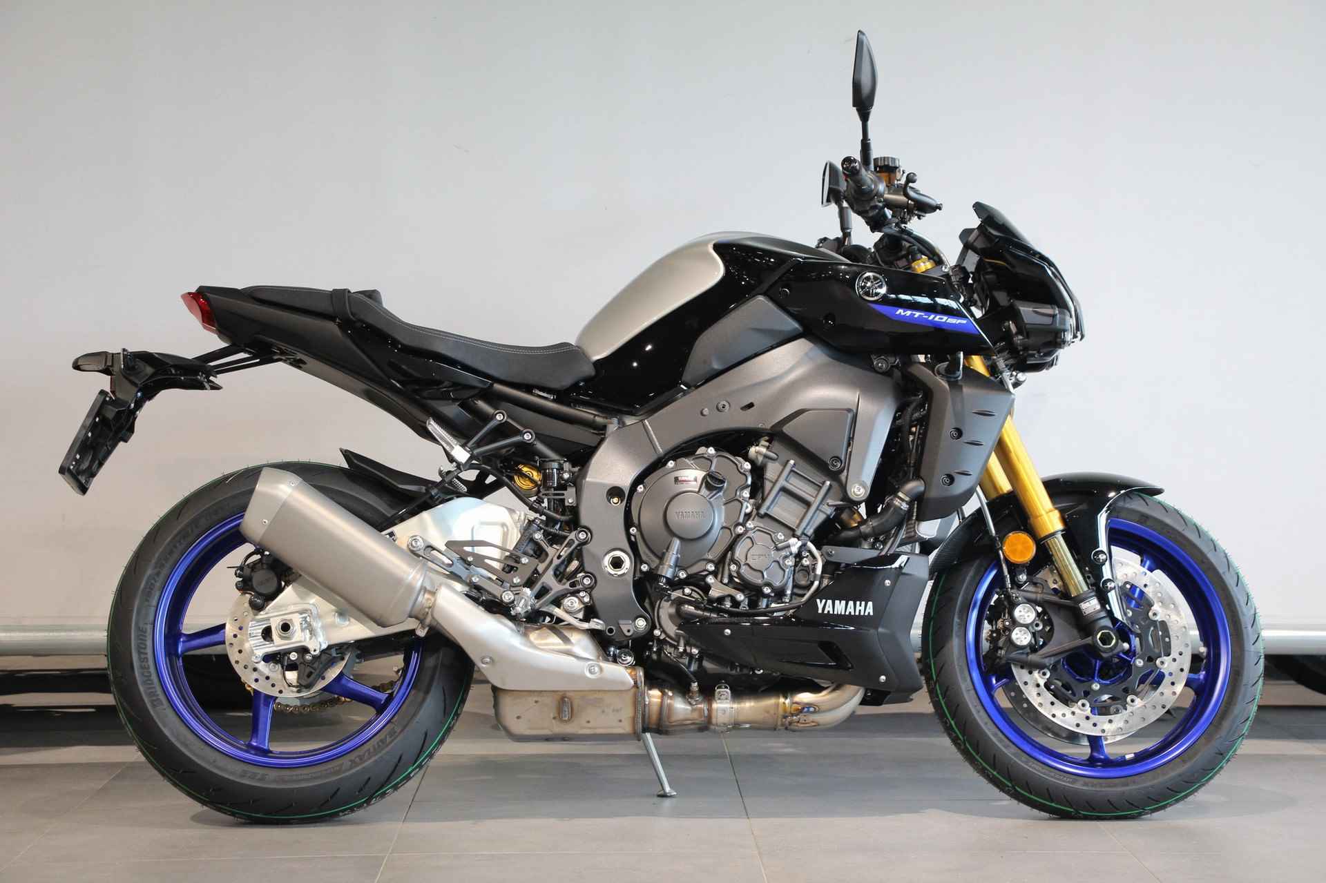 Yamaha MT-10 SP ABS - 1/12