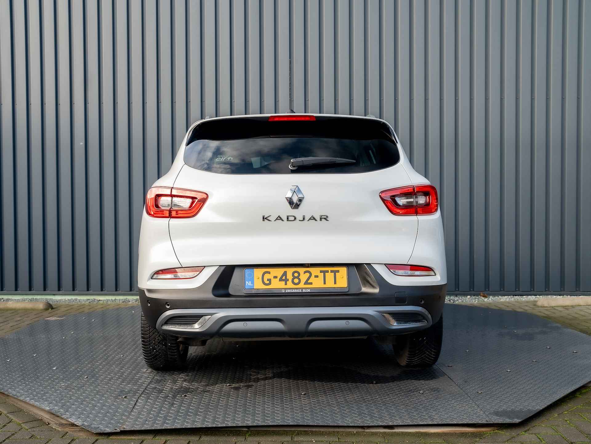 Renault Kadjar 1.3 TCe 160Pk Intens| Panodak | 19'' | Dodehoek sensoren | Bose | Prijs Rijklaar!! - 44/47