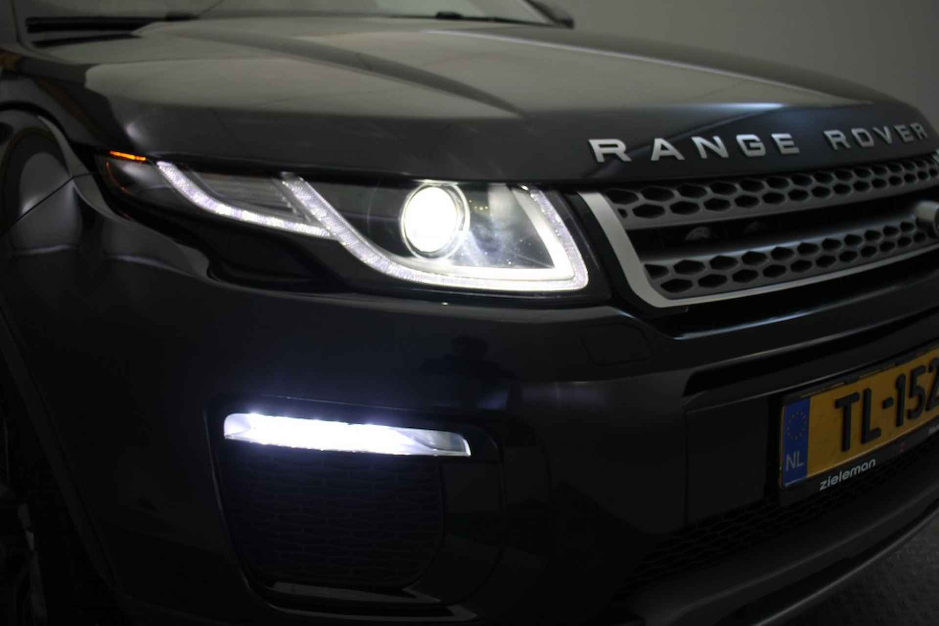 LAND ROVER Range Rover Evoque 2.0 Si4 Urban Black Series SE Automaat - Panorama, Leer - 37/42