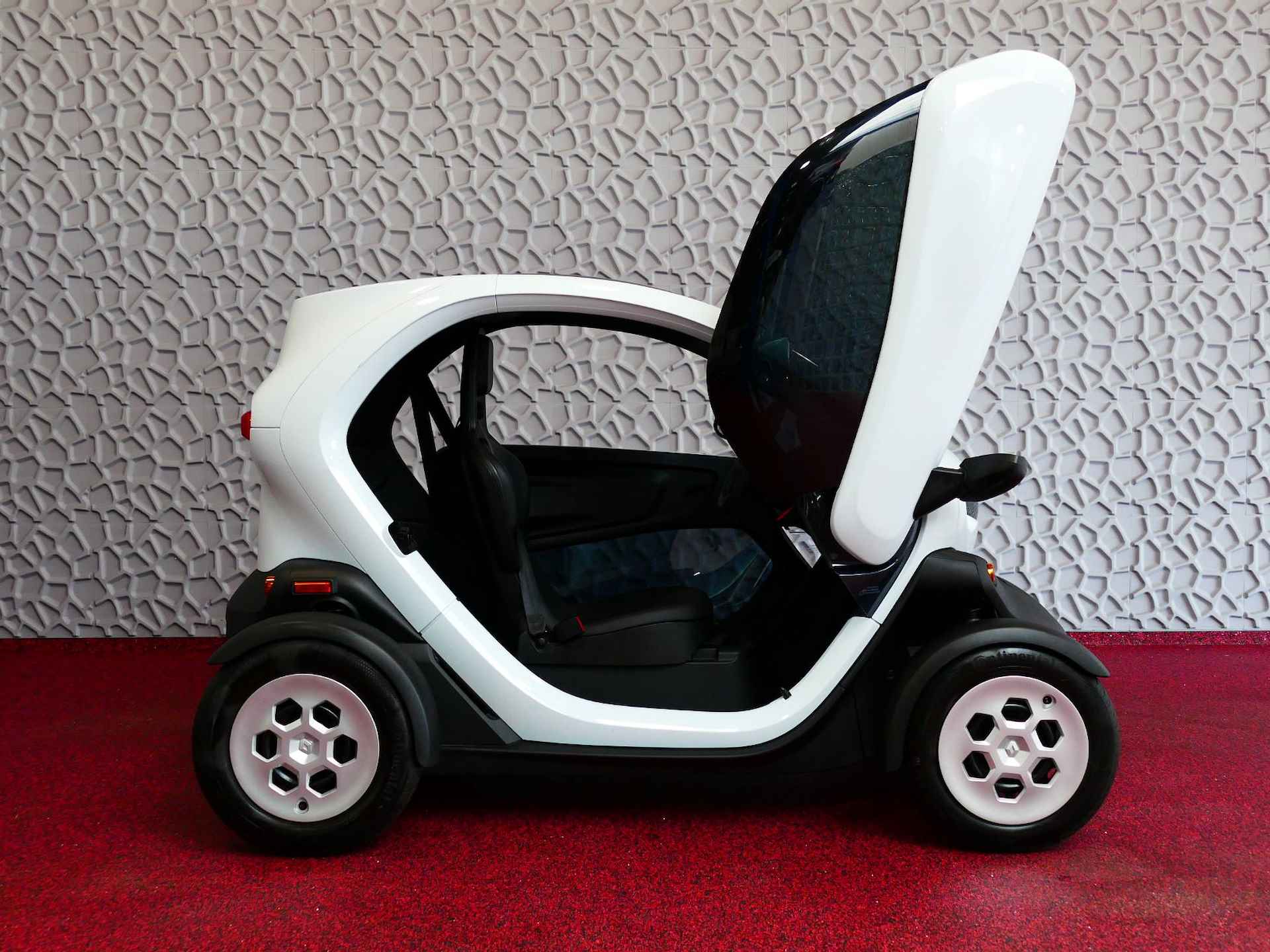 Renault Twizy URBAN 80 INCL ACCU 2655 KM PDC RUITVERW. SWICHBLADE - 20/48