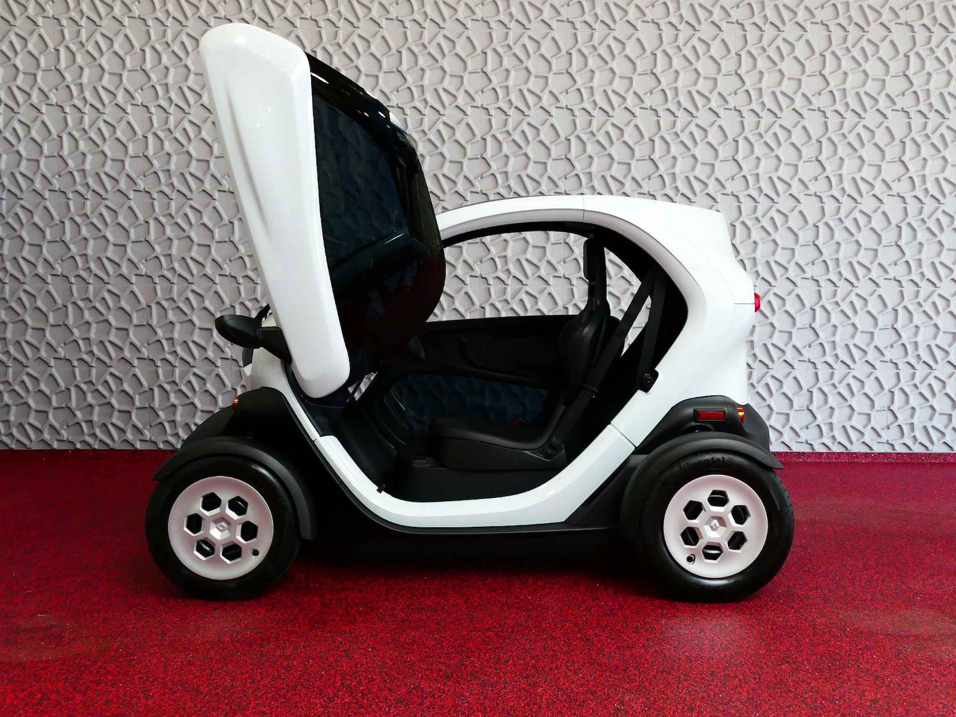 Renault Twizy URBAN 80 INCL ACCU 2655 KM PDC RUITVERW. SWICHBLADE - 23/48