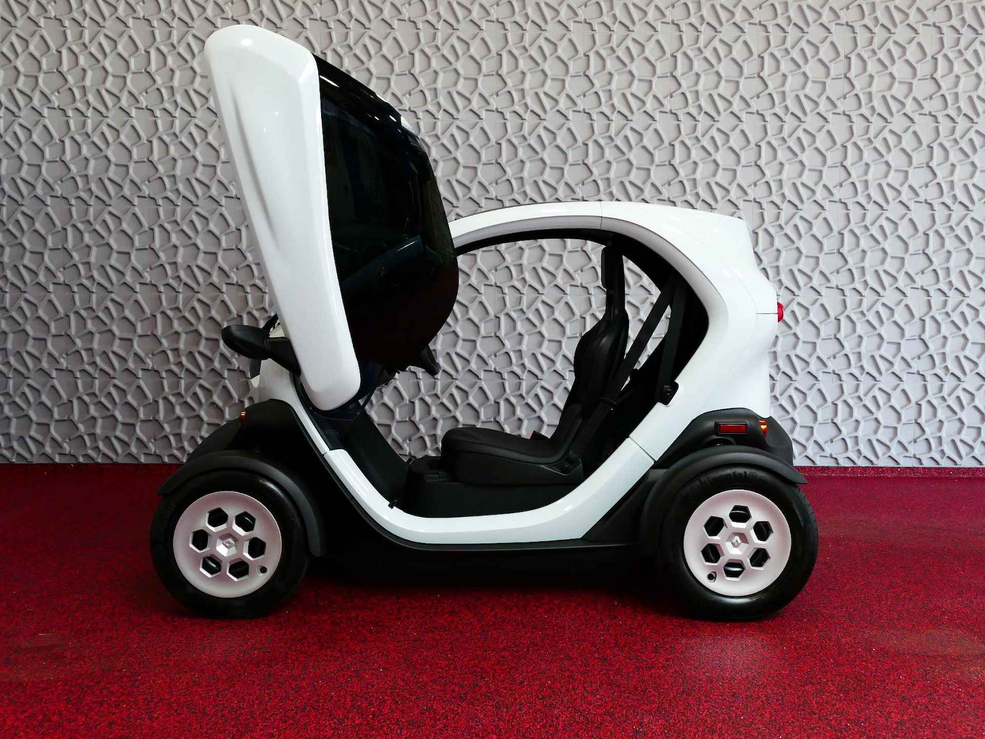 Renault Twizy URBAN 80 INCL ACCU 2655 KM PDC RUITVERW. SWICHBLADE - 24/48