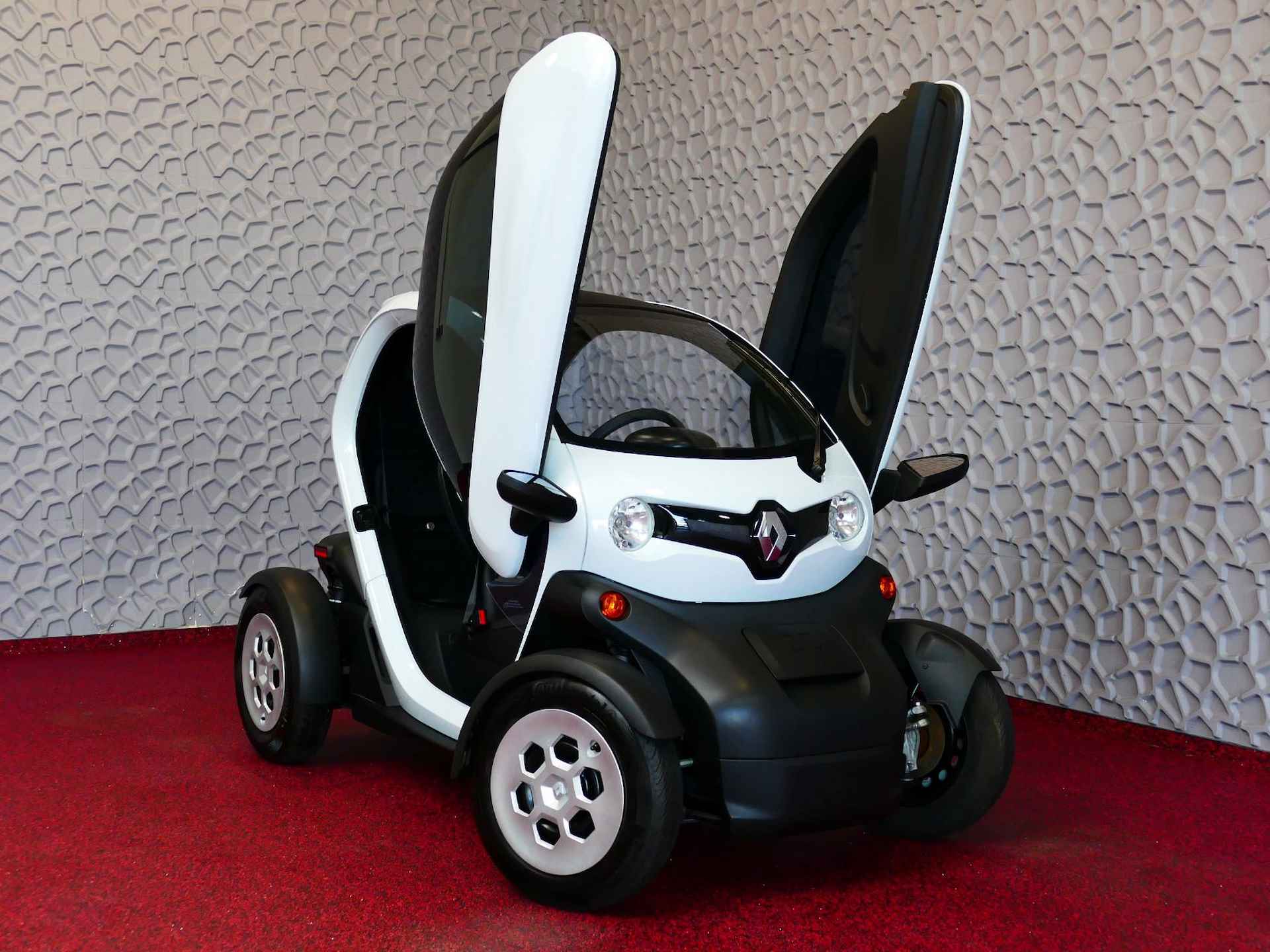 Renault Twizy URBAN 80 INCL ACCU 2655 KM PDC RUITVERW. SWICHBLADE - 31/48