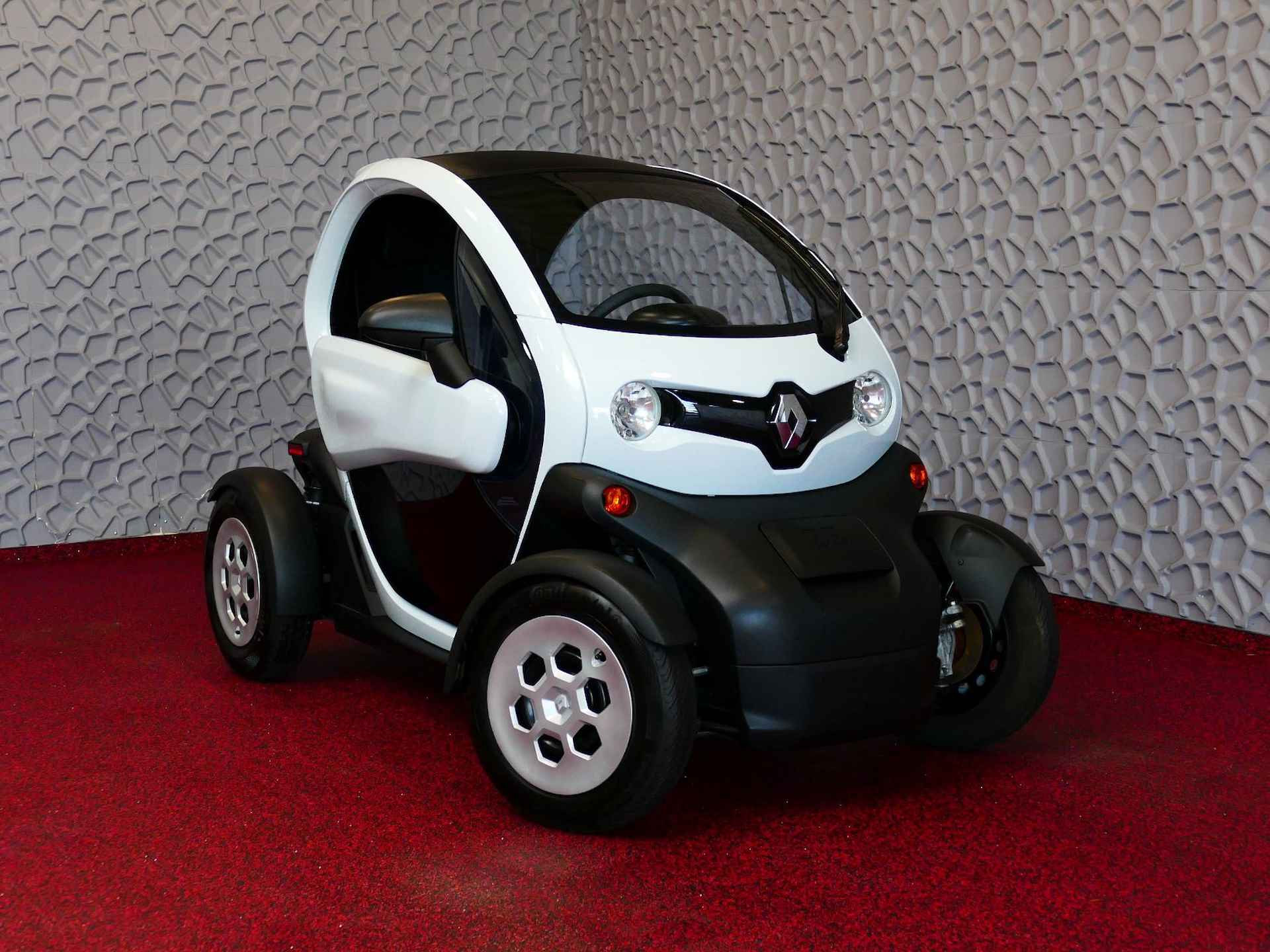 Renault Twizy URBAN 80 INCL ACCU 2655 KM PDC RUITVERW. SWICHBLADE - 32/48