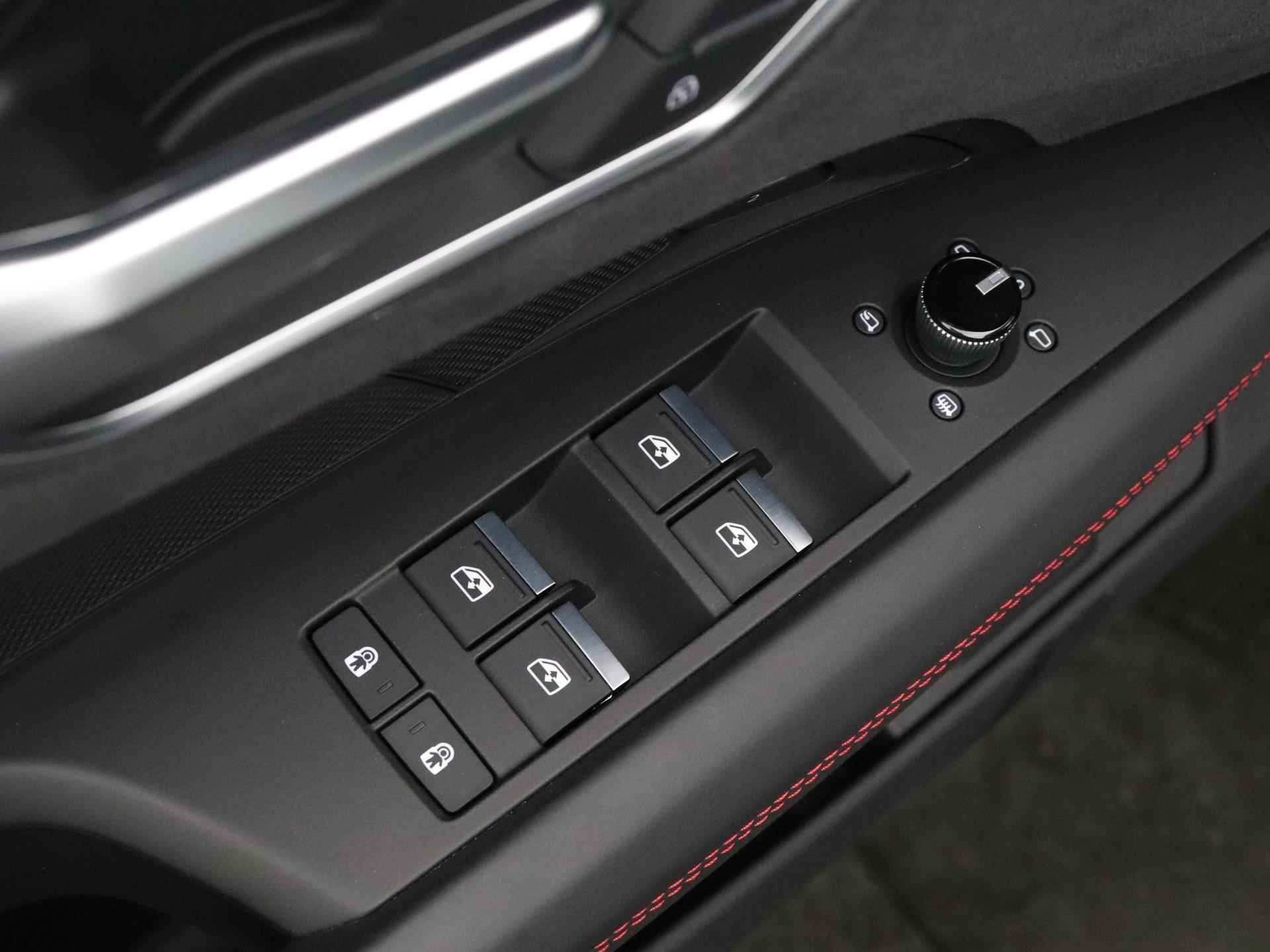 Audi e-tron GT RS | 600PK | Audi Exclusive | Suzuka Grey | Top view camera | Massage | 21' | Laser LED | Head-up | Alcantara | Carbon | Nachtzichtassistent | NP: €202.500,- | *Verlengde fabrieksgarantie - 14/51