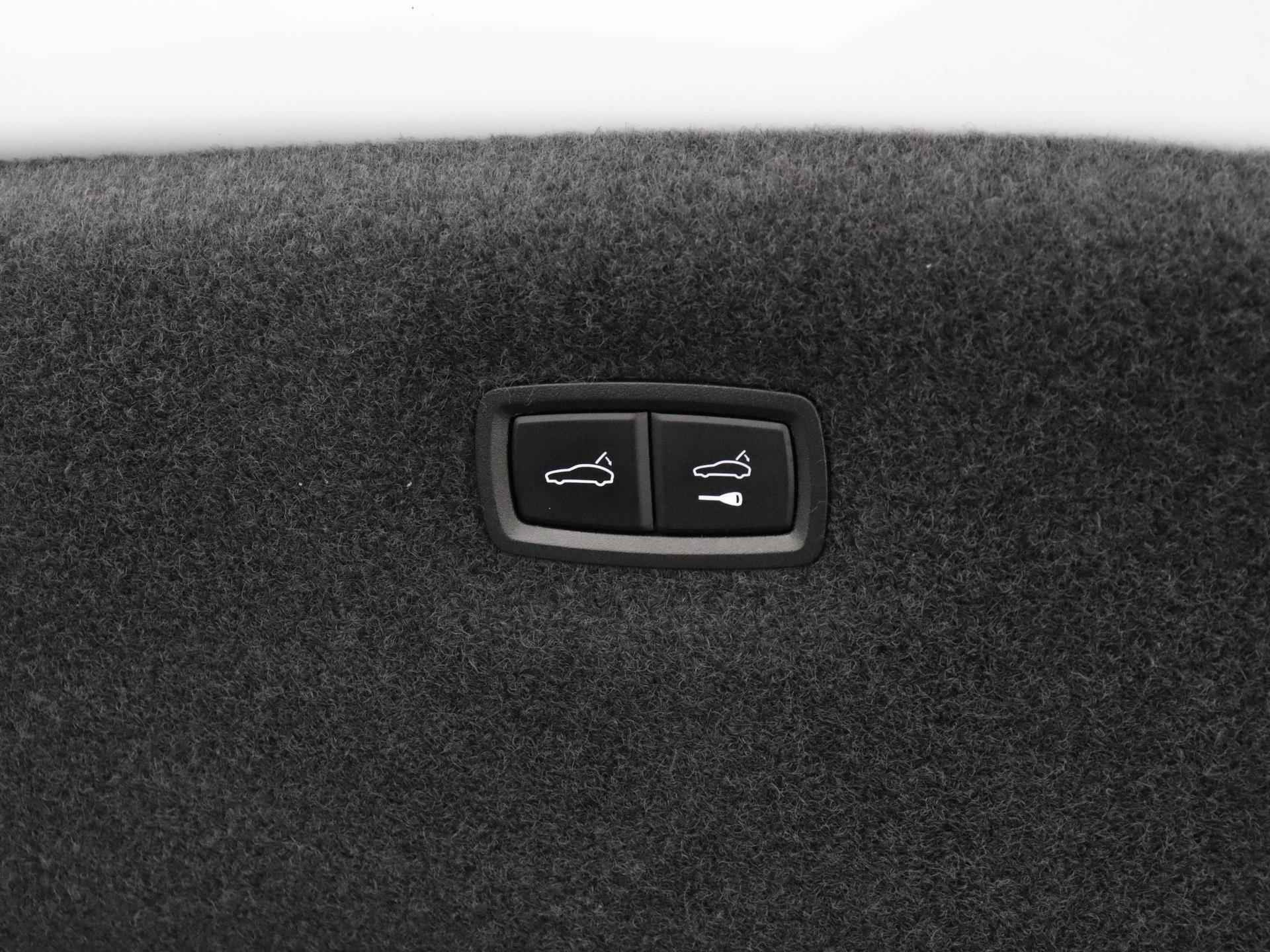 Audi e-tron GT RS | 600PK | Audi Exclusive | Suzuka Grey | Top view camera | Massage | 21' | Laser LED | Head-up | Alcantara | Carbon | Nachtzichtassistent | NP: €202.500,- | *Verlengde fabrieksgarantie - 47/51
