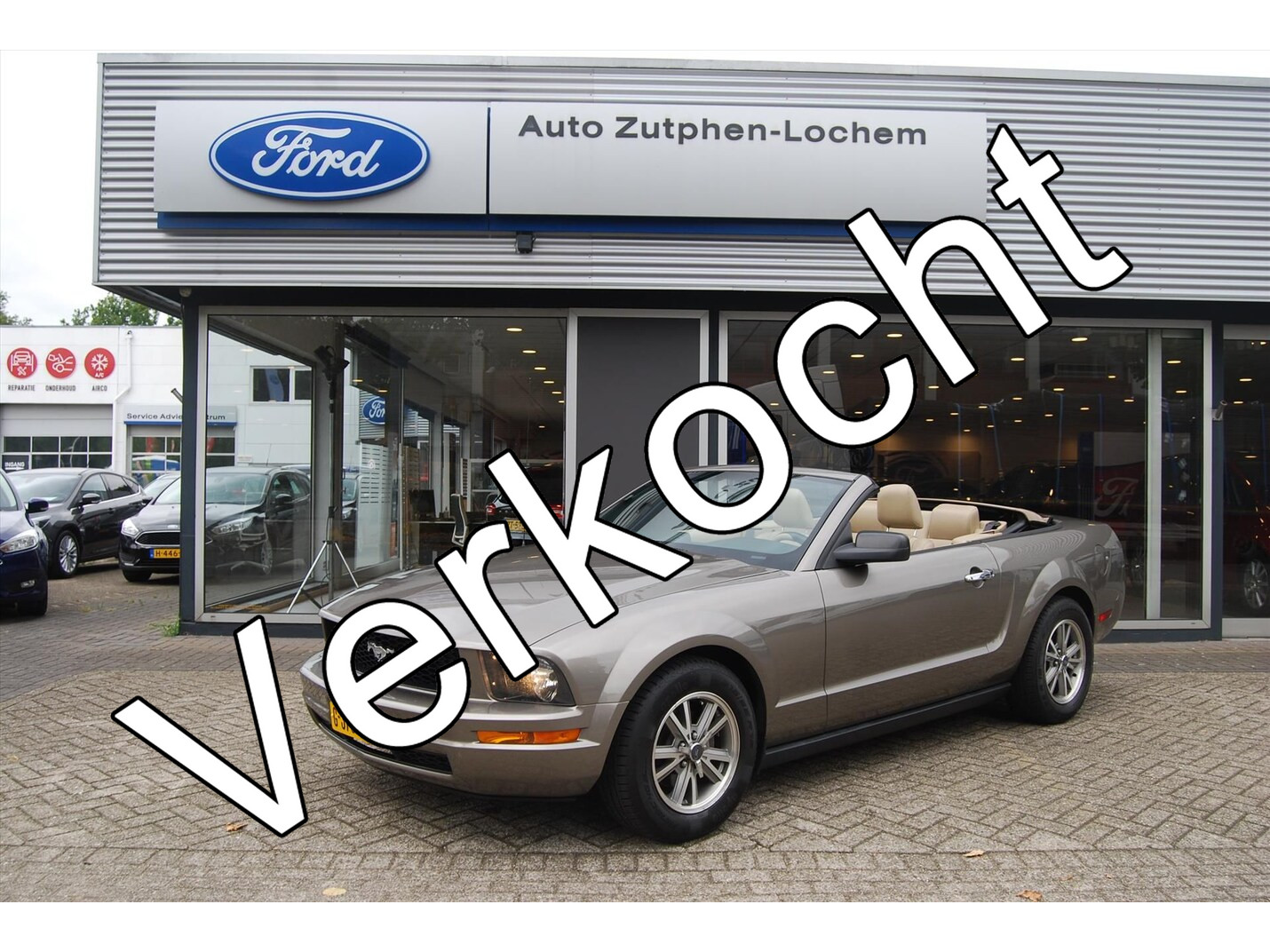 Ford Mustang Convertible 4.0 V6 204PK Automaat | YOUNGTIMER | NAVI | CAMERA | LEDER bij viaBOVAG.nl