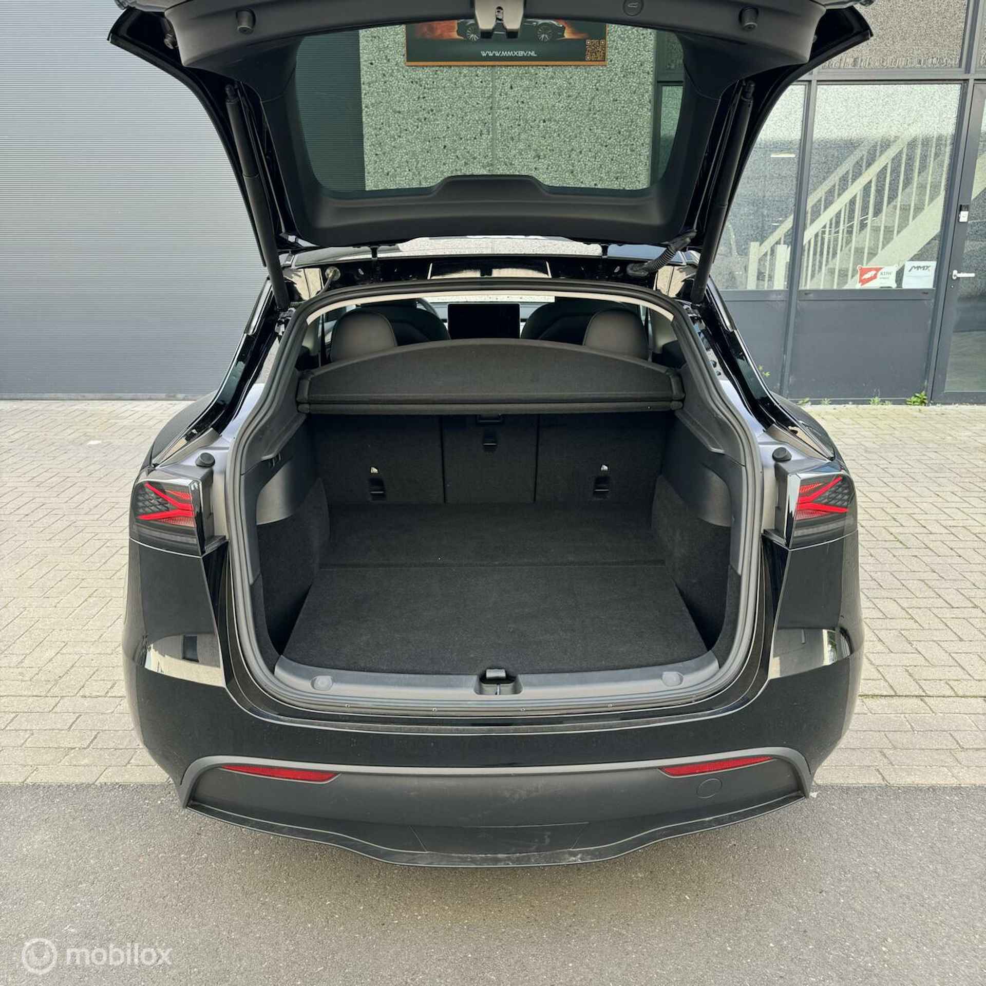 Tesla Model Y Long Range RWD 78 kWh X-TREME ACHTERLICHT - 19/24