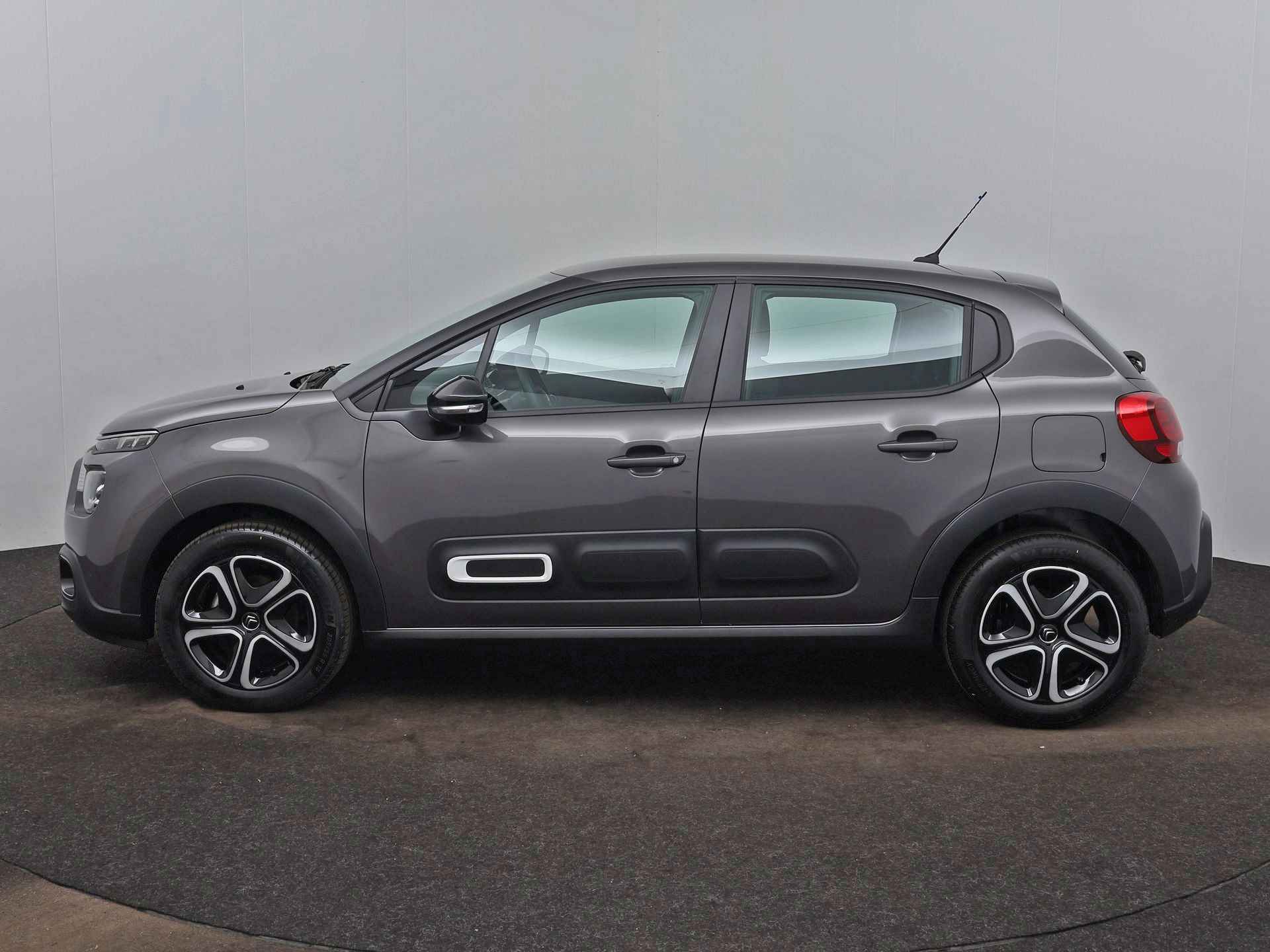 Citroën C3 PureTech 83pk Plus | Rijklaar | Connect Nav | Parkeersensoren | - 11/27