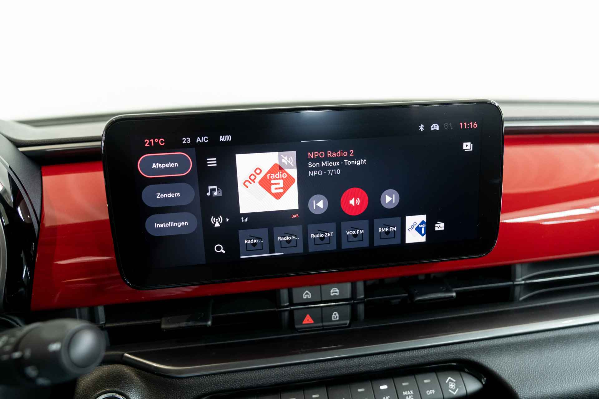 Fiat 600E RED 54 kWh | Apple Carplay & Android Auto | Parkeersensoren | Adaptive Cruise Controle | Drive Assist | - 25/30