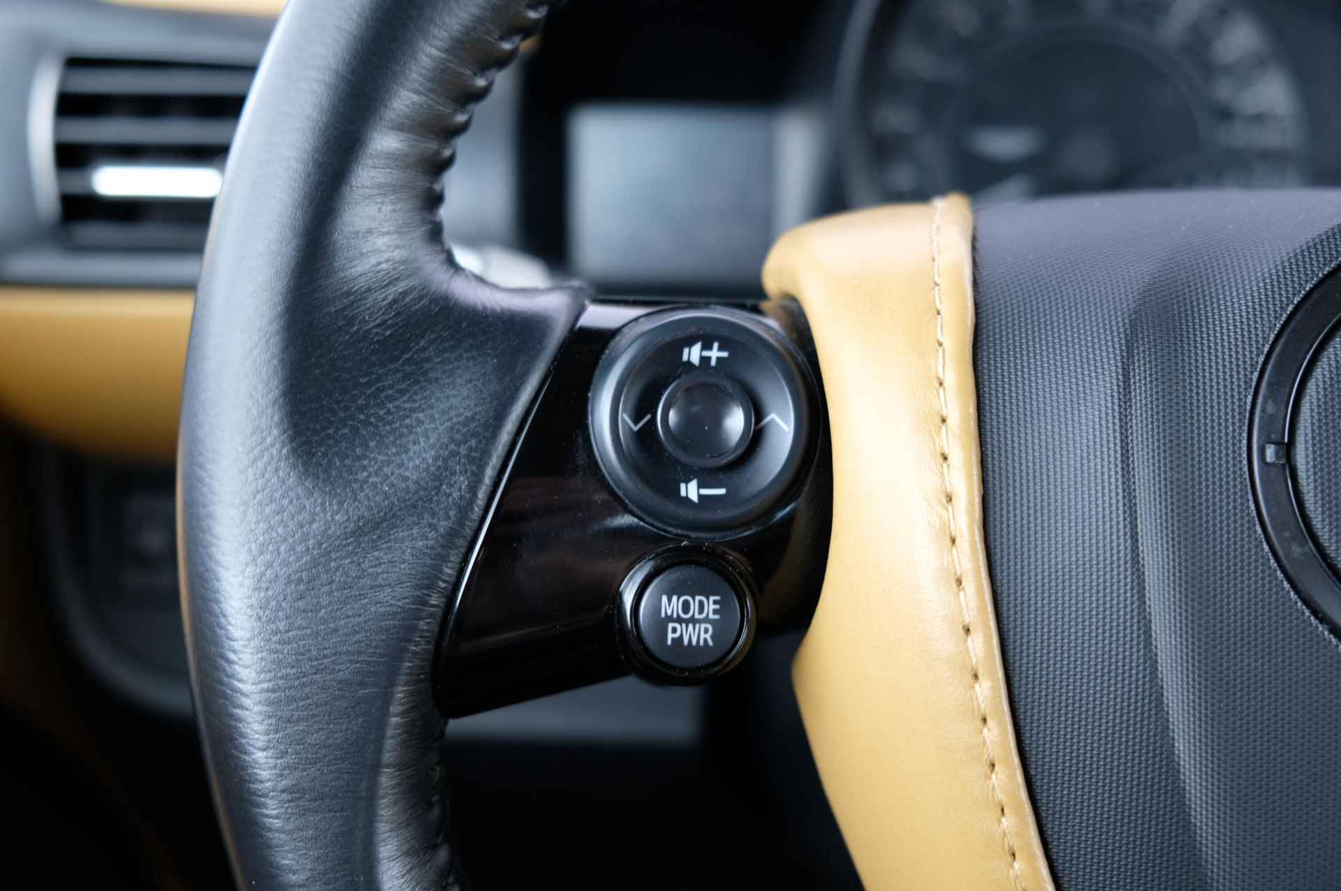Aston Martin Cygnet 1.3 Safety Car 2023 Edition | Uniek | Origineel NL geleverd - 11/26