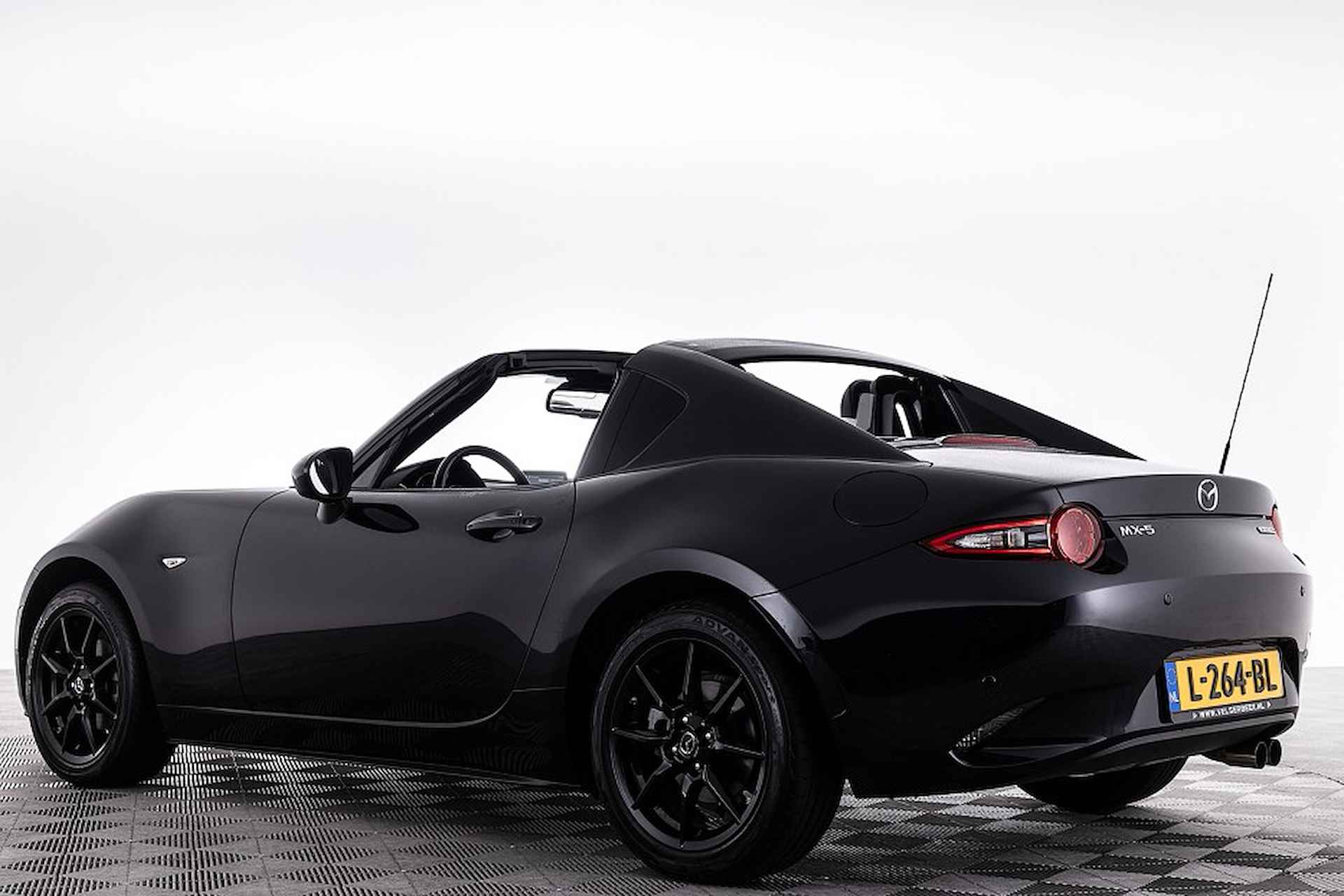 Mazda MX-5 RF 1.5 SkyActiv-G 132 Luxury ✅ 1e Eigenaar . - 20/30