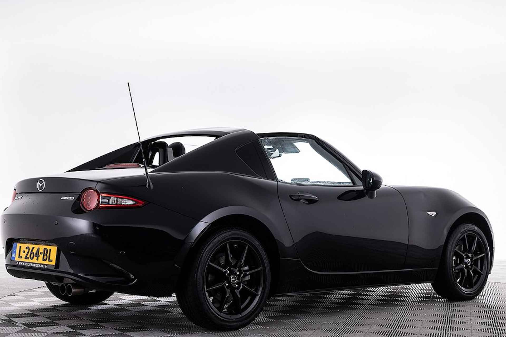 Mazda MX-5 RF 1.5 SkyActiv-G 132 Luxury ✅ 1e Eigenaar . - 25/30