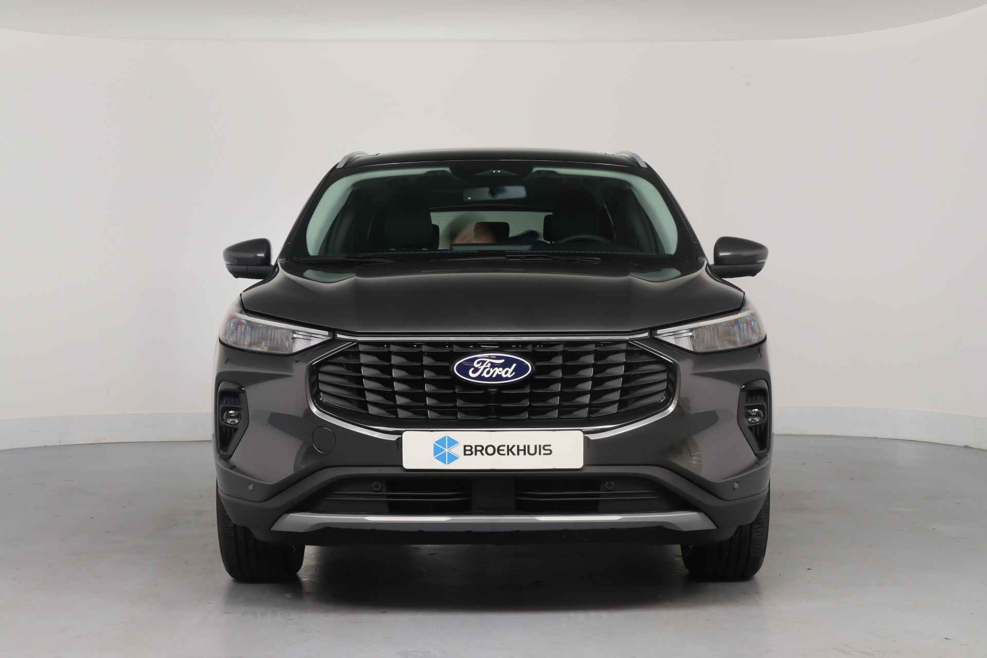 Ford Kuga 2.5 PHEV Titanium | Snel Leverbaar! | Trekhaak Wegklapbaar | Open Dak | Winter Pack | Drivers Assistace Pack | 18'' Lichtmetalen - 2/37