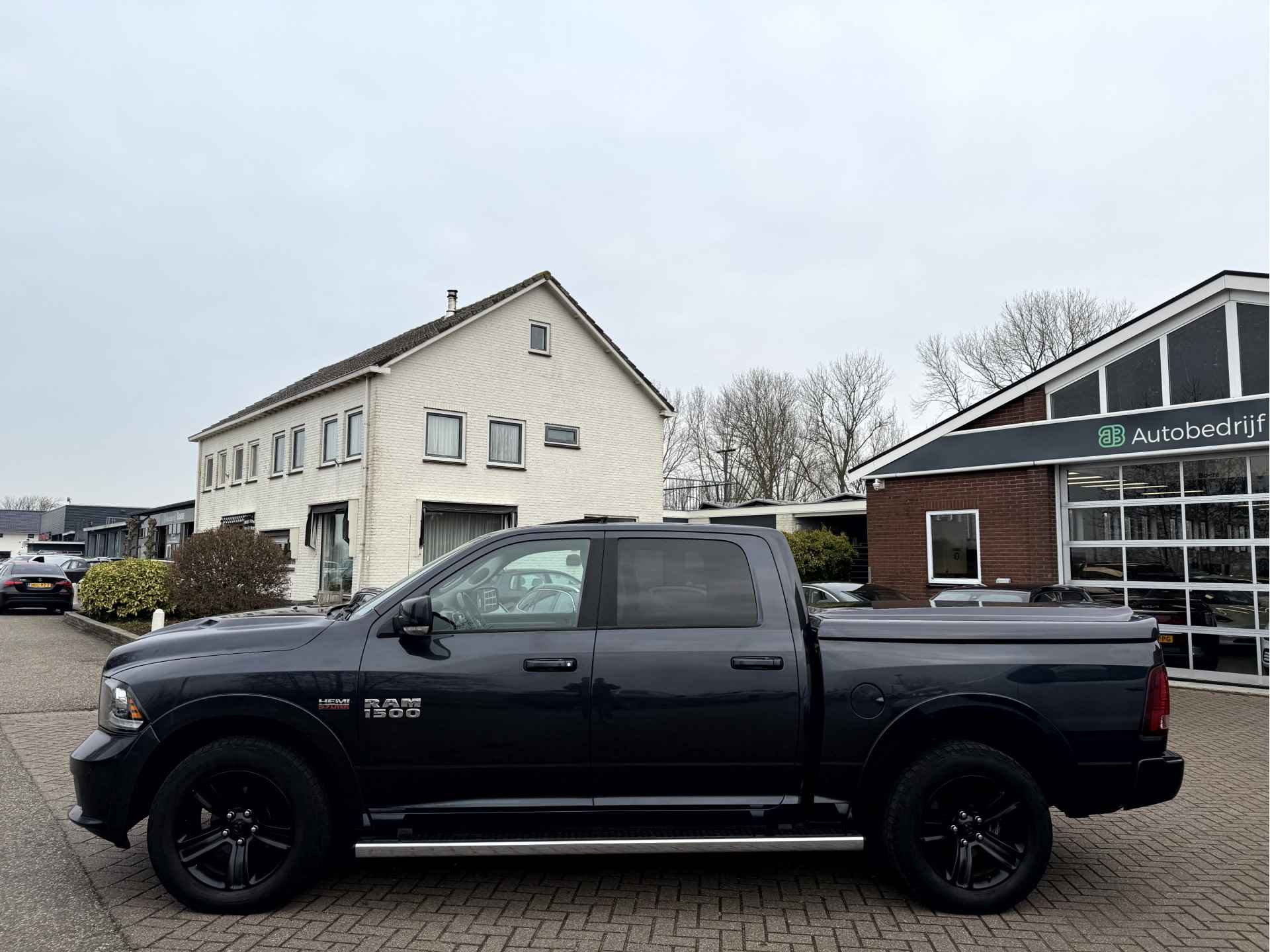 Dodge Ram 1500 5.7 V8 4x4 Crew Cab 5'7 Marge, NL. Auto, Trekhaak, Camera, Alpine Audio - 2/27