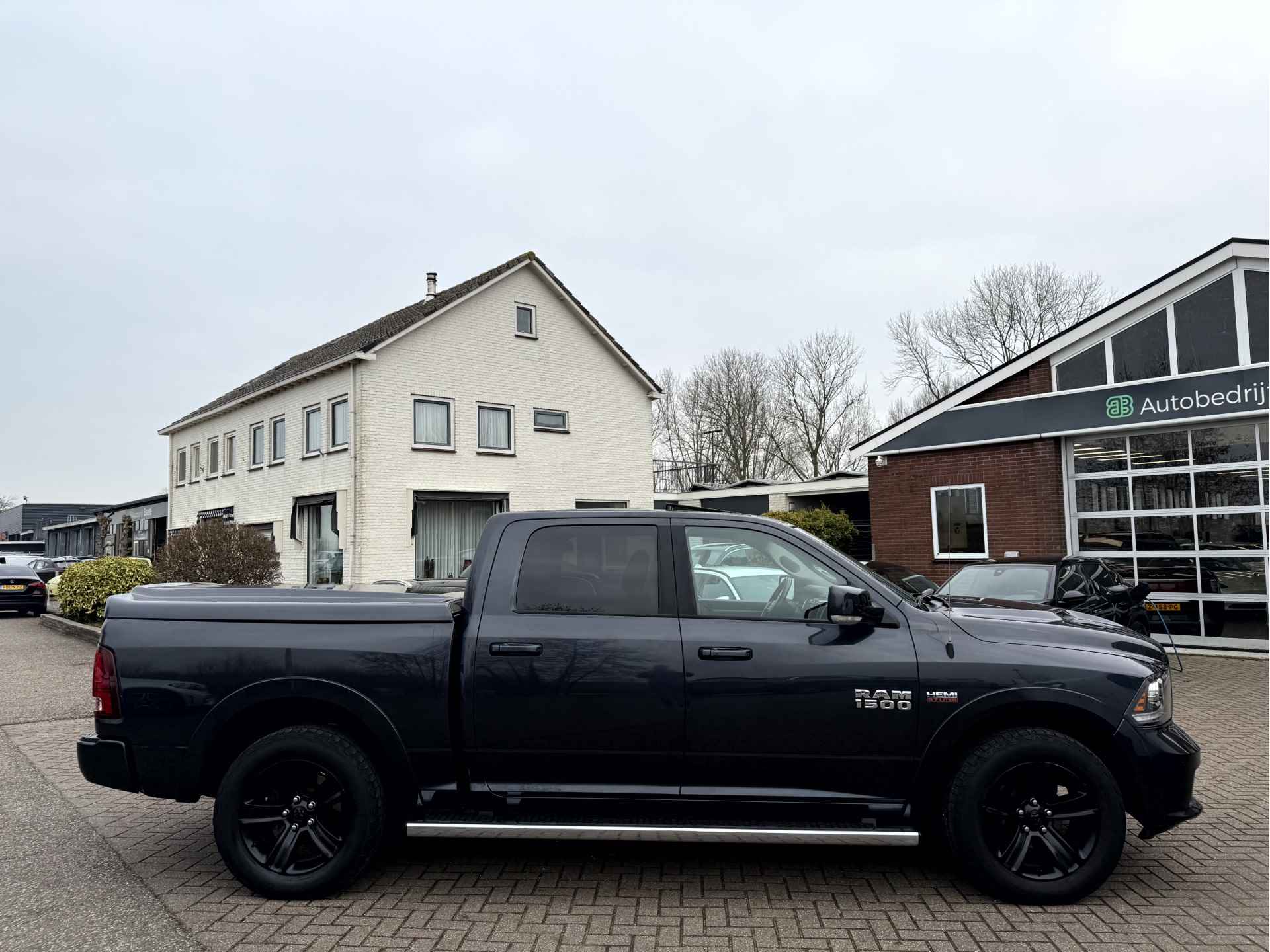 Dodge Ram 1500 5.7 V8 4x4 Crew Cab 5'7 Marge, NL. Auto, Trekhaak, Camera, Alpine Audio - 3/27