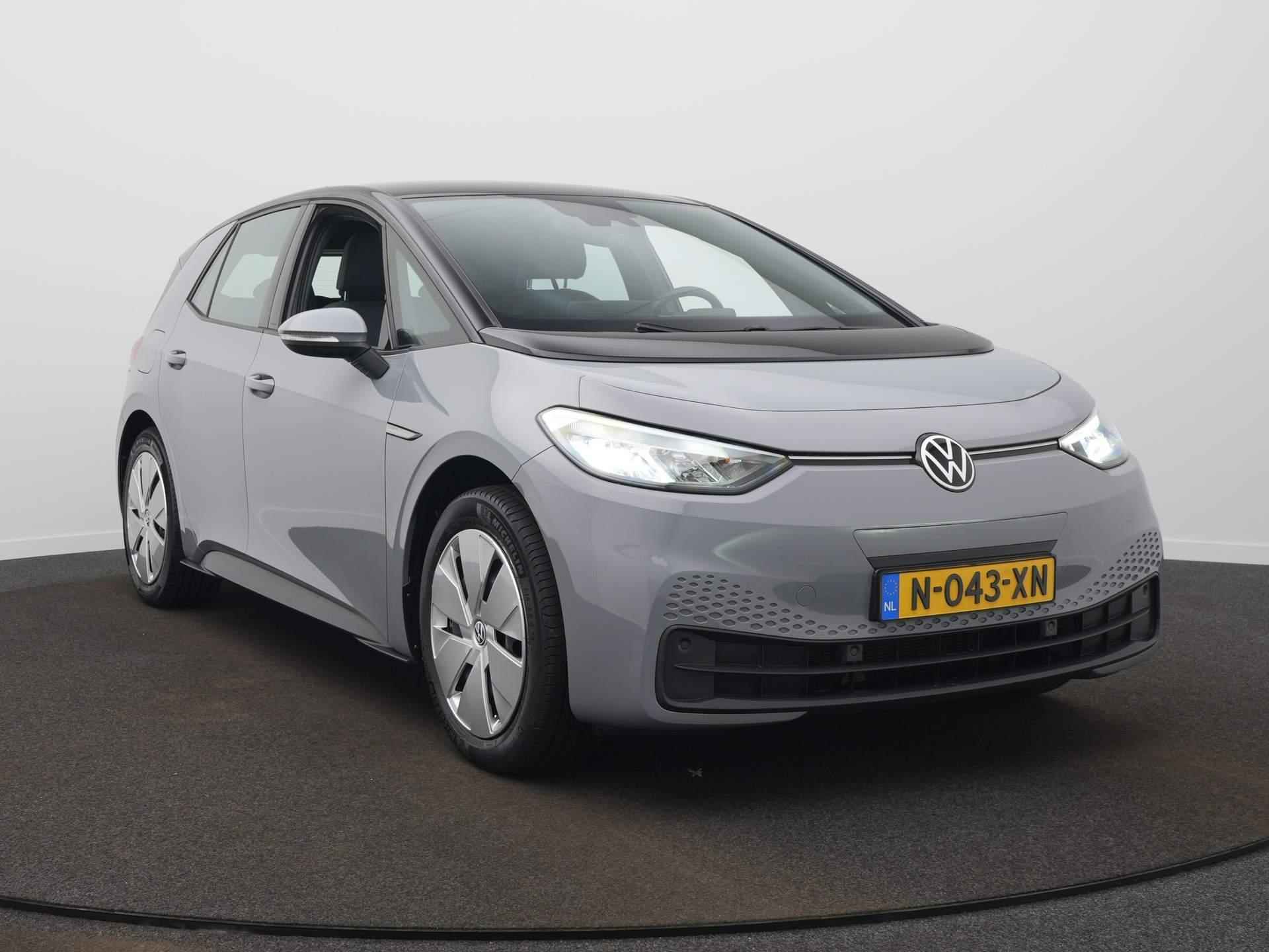 Volkswagen ID.3 Pure 45 kWh / Adap. Cruise / Navi / LED - 3/48