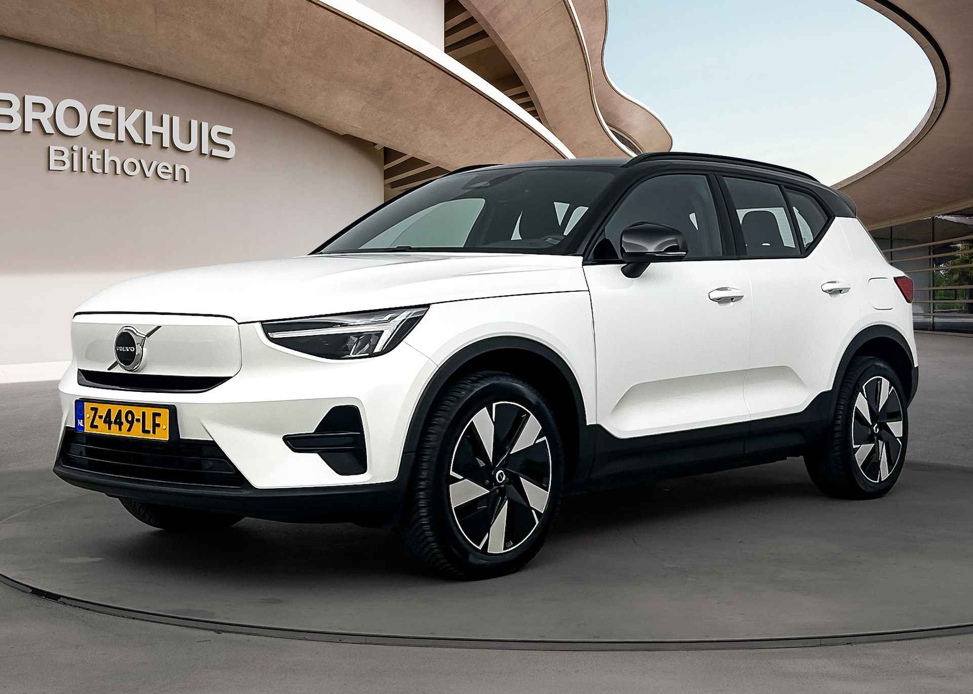 Volvo XC40 Extended Range Plus 82 kWh | Trekhaak | Stoel + Stuurverw. | Warmtepomp | - 2/30