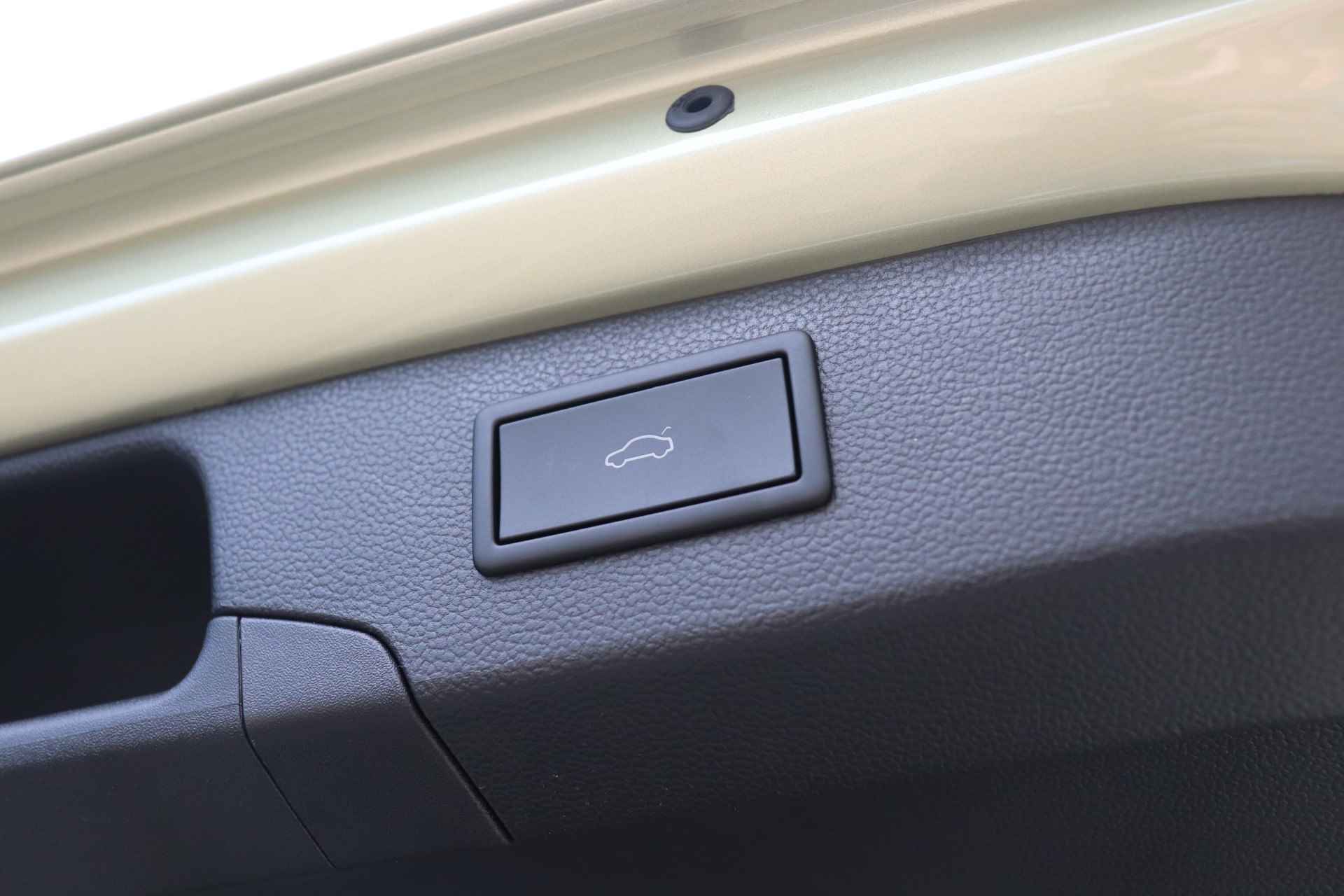 Škoda Superb Combi 1.5 TSI 150pk MHEV DSG First Edition | Elektrische achterklep | Stoelverwarming & massage | Adaptieve cruise control | Camera | Virtual cockpit - 13/48