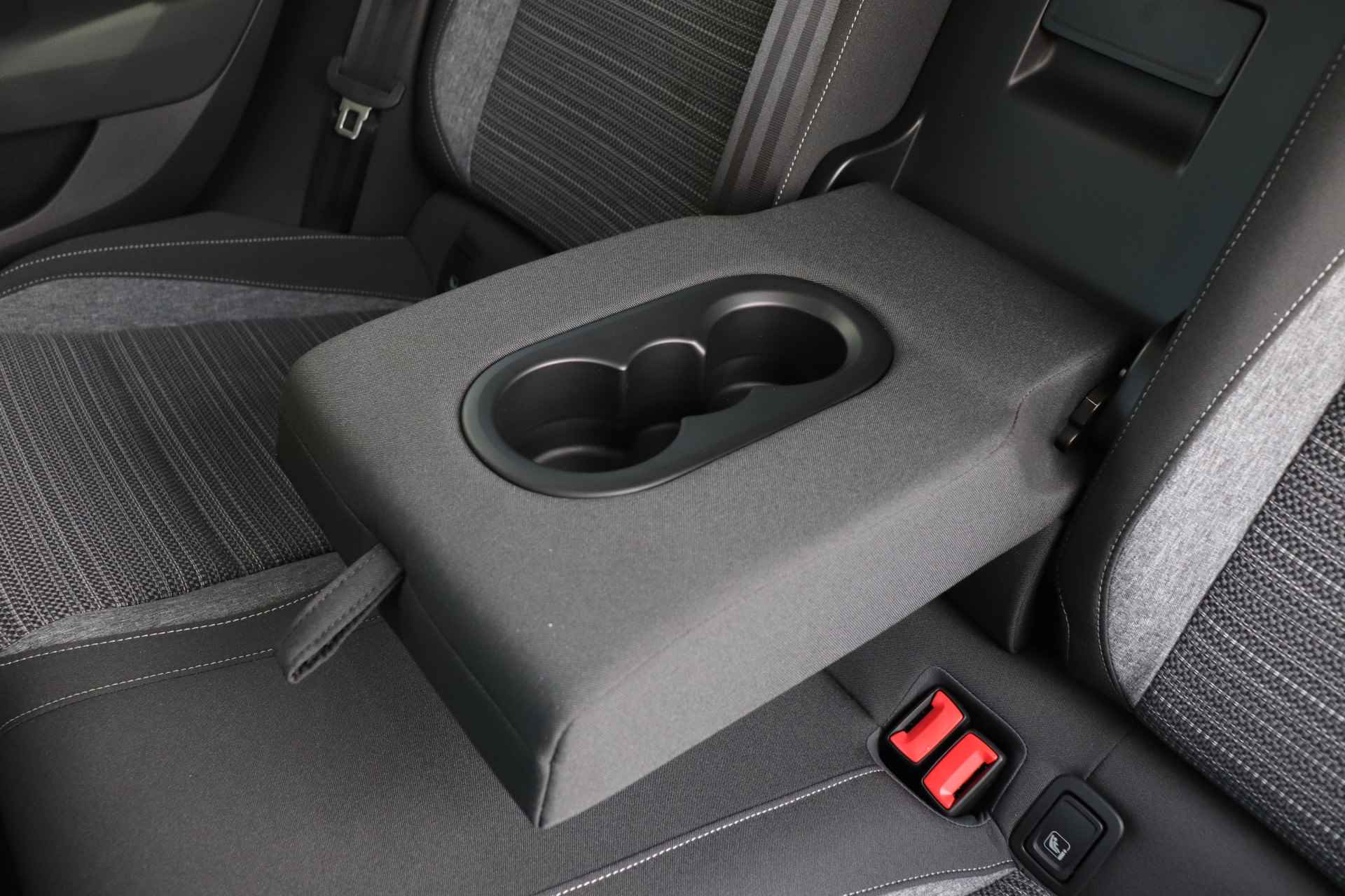 Škoda Superb Combi 1.5 TSI 150pk MHEV DSG First Edition | Elektrische achterklep | Stoelverwarming & massage | Adaptieve cruise control | Camera | Virtual cockpit - 43/48