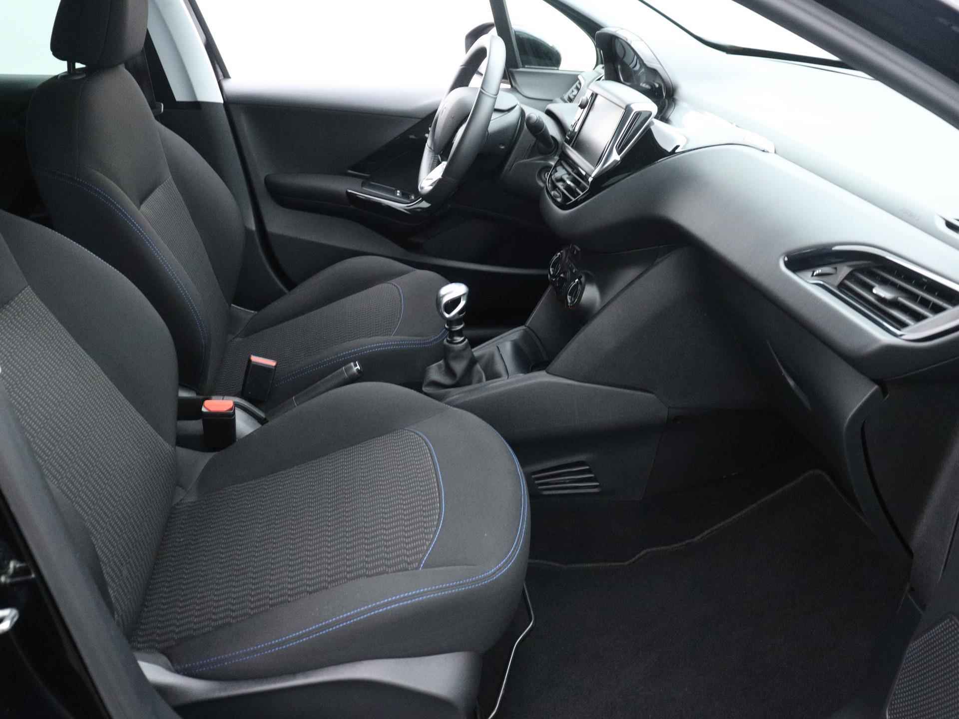 Peugeot 208 Signature 110pk  | Navigatie | Airco | Cruise Control | Licht Metalen Velgen 16"| Parkeersensoren Achter - 21/34