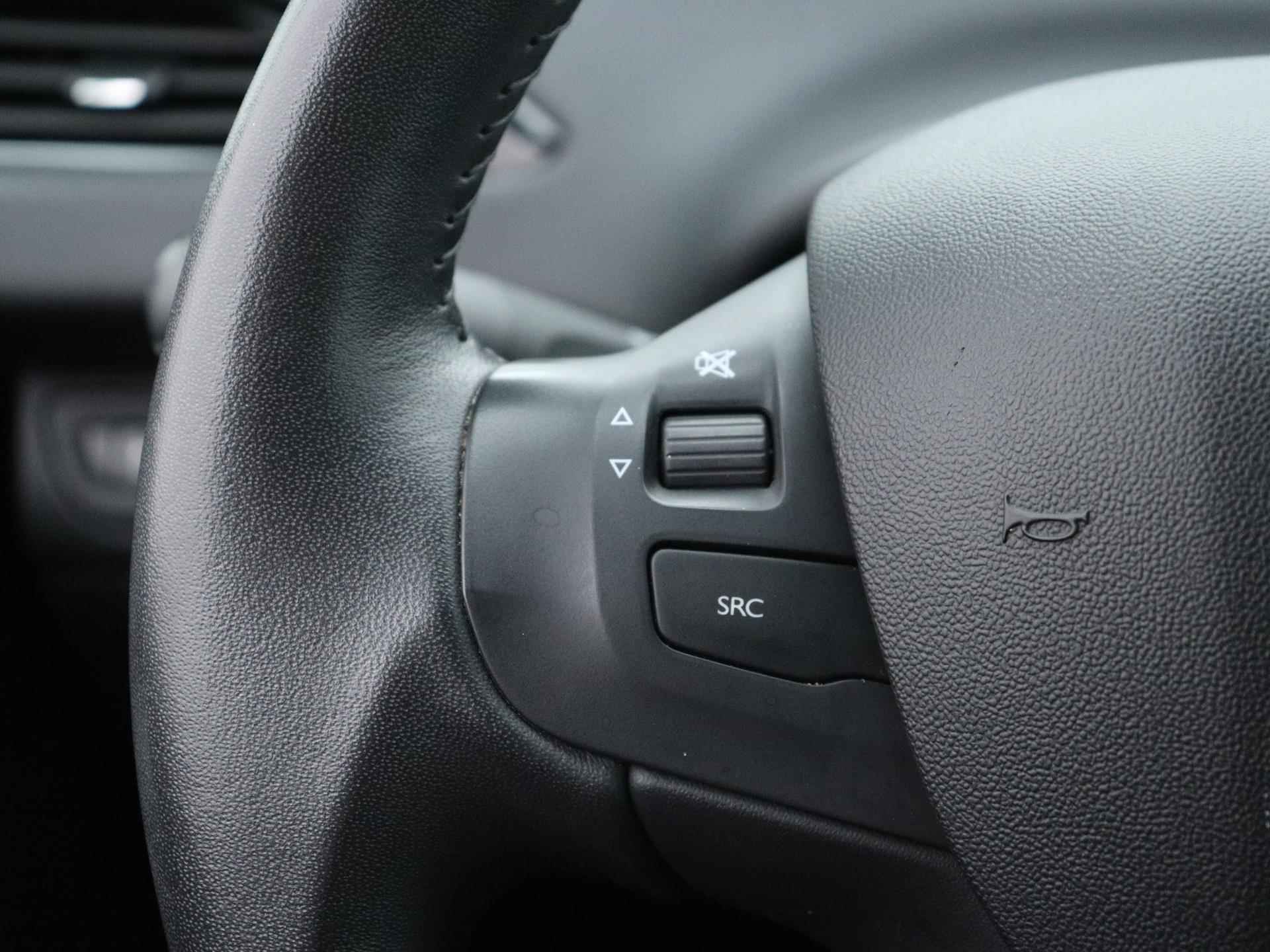 Peugeot 208 Signature 110pk  | Navigatie | Airco | Cruise Control | Licht Metalen Velgen 16"| Parkeersensoren Achter - 25/34