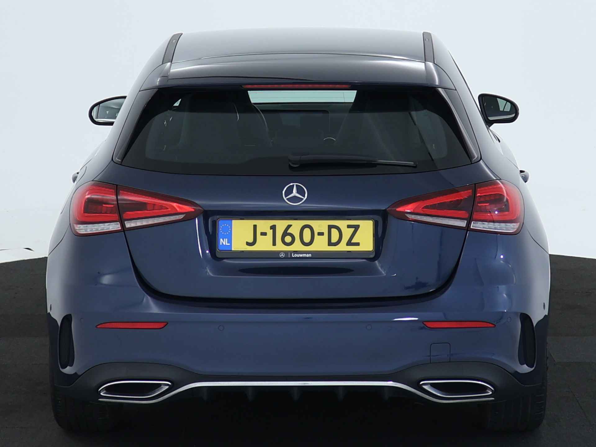 Mercedes-Benz A-Klasse 180 Business Solution AMG | Achteruitrijcamera | AMG-Line interieur | AMG-Line Exterieur | Smartphone-integratie | Stoelverwarming | Navigatie | Inclusief 24 maanden MB Certified garantie voor Europa. - 29/44